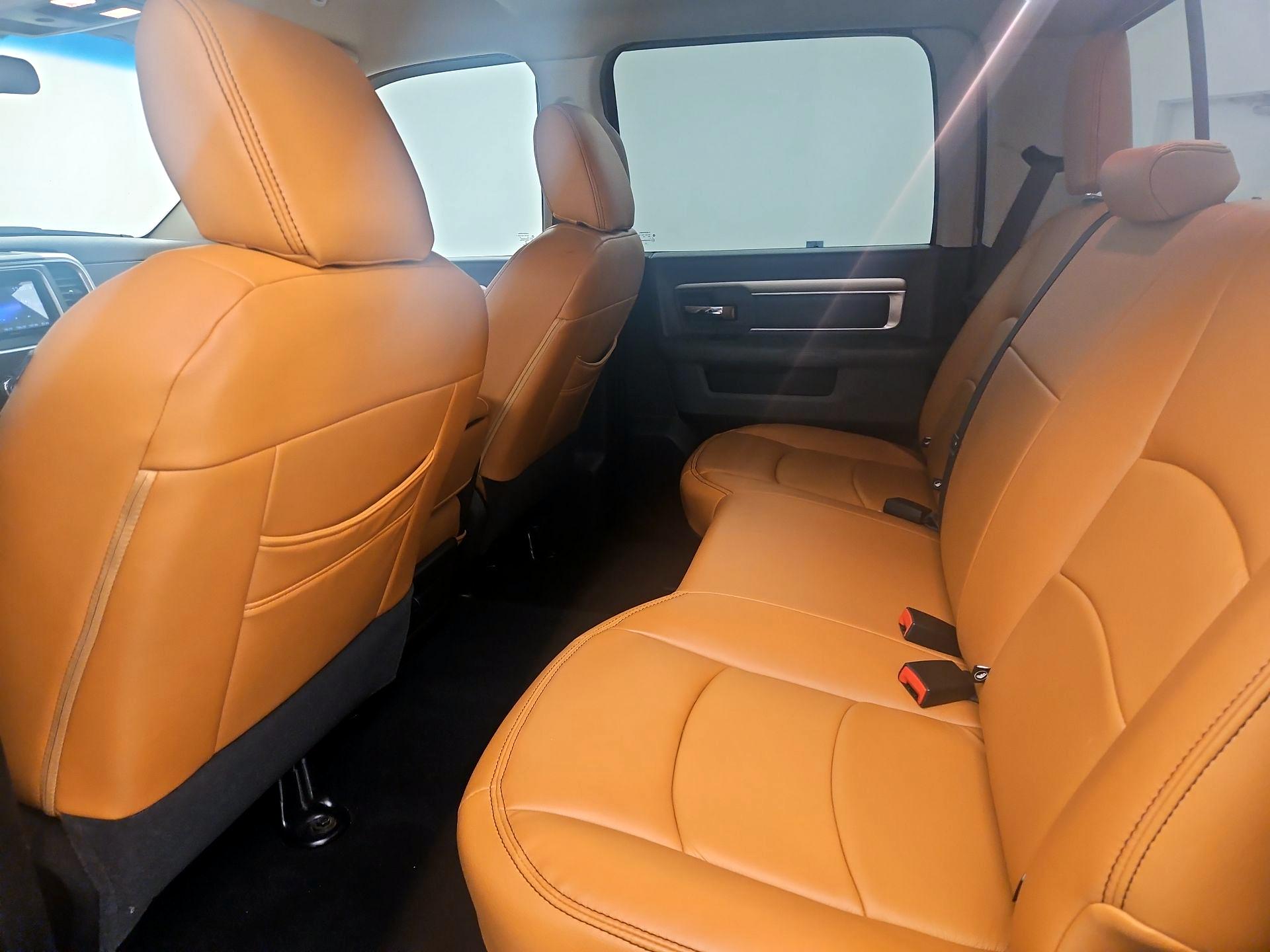 Thumbnail: 2019 RAM 1500 Classic - 18