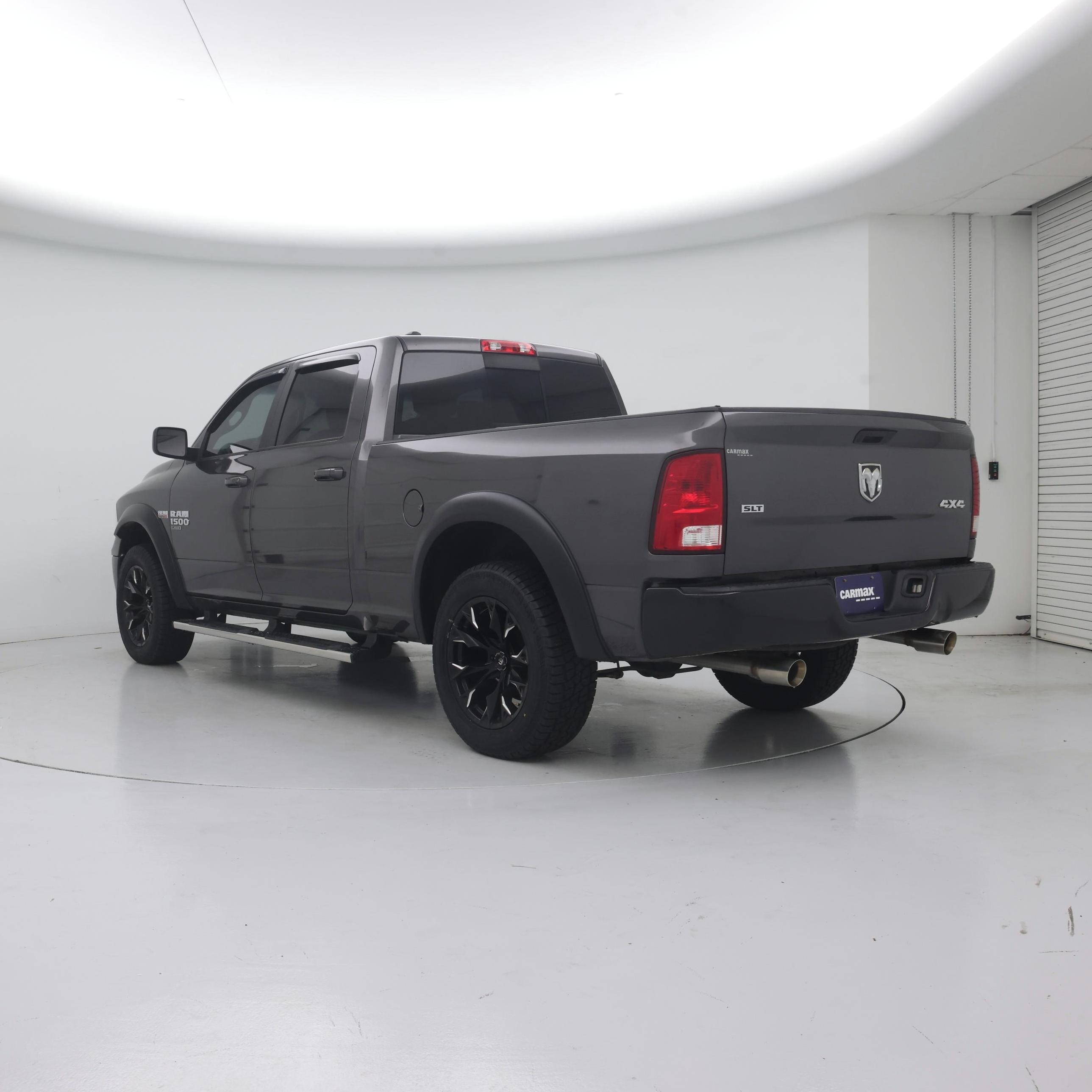Thumbnail: 2019 RAM 1500 Classic - 2