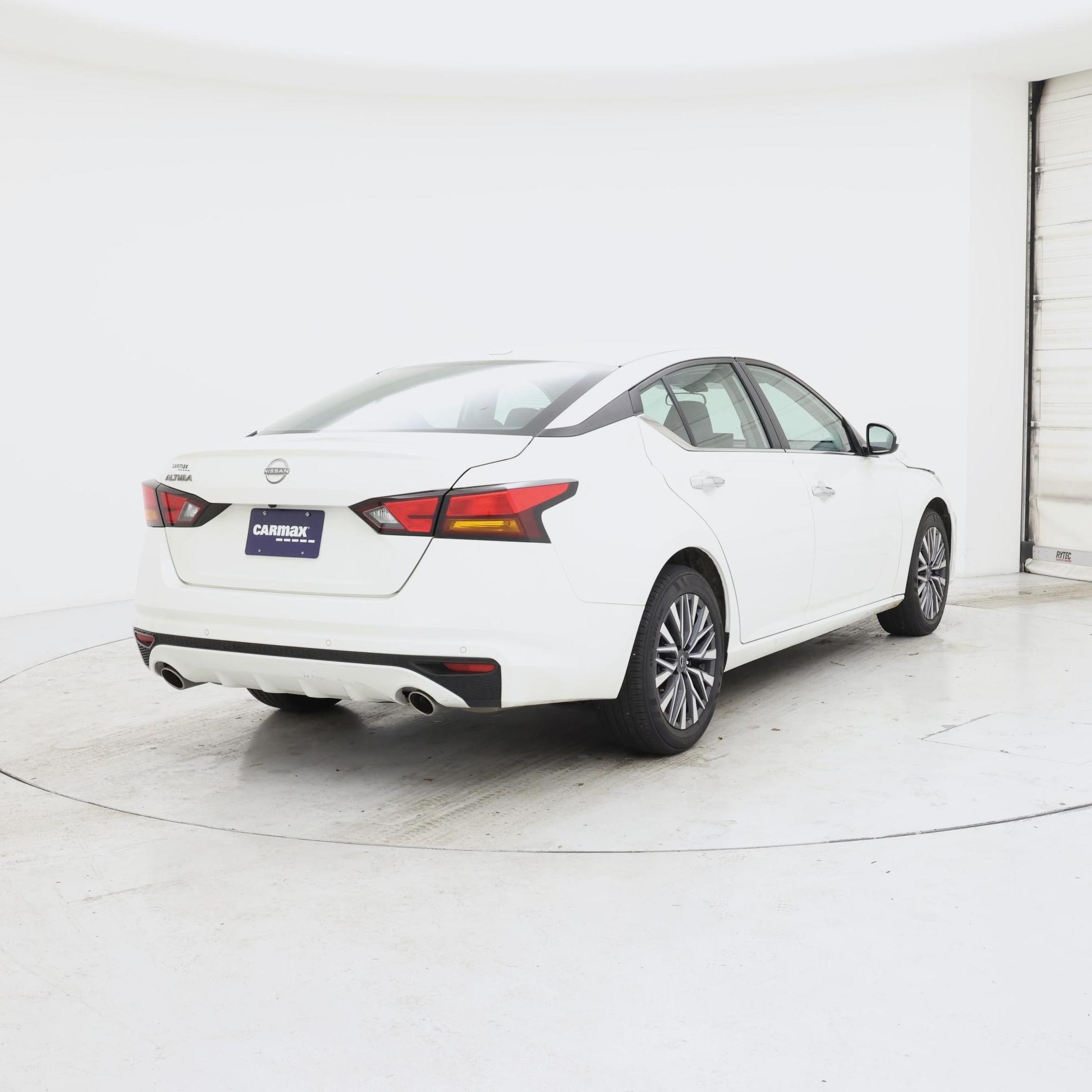 Thumbnail: 2025 Nissan Altima - 8