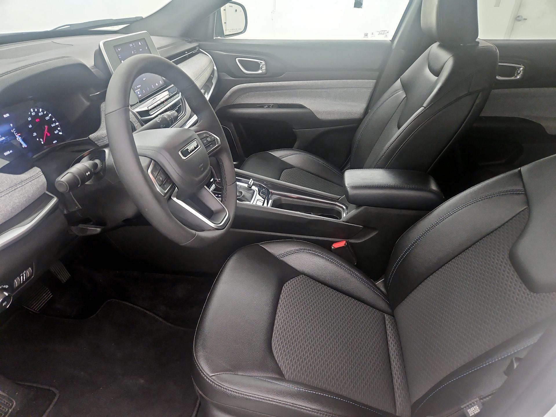 Thumbnail: 2025 Jeep Compass - 11