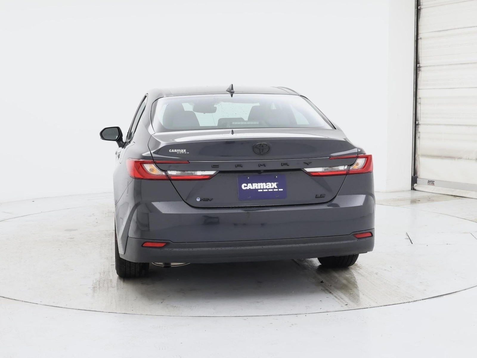 2025 Toyota Camry LE - Photo 7