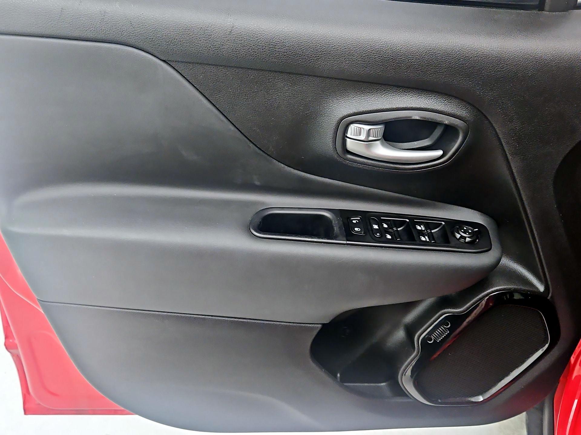 Thumbnail: 2023 Jeep Renegade - 12