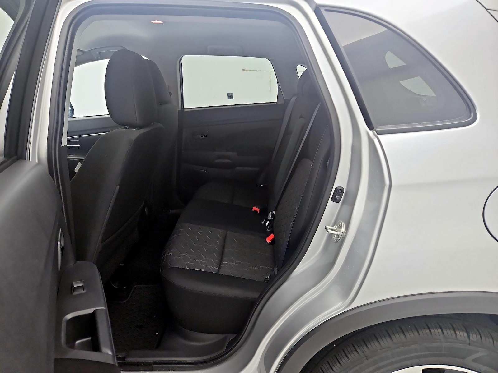 2024 Mitsubishi Outlander Sport ES - Photo 20