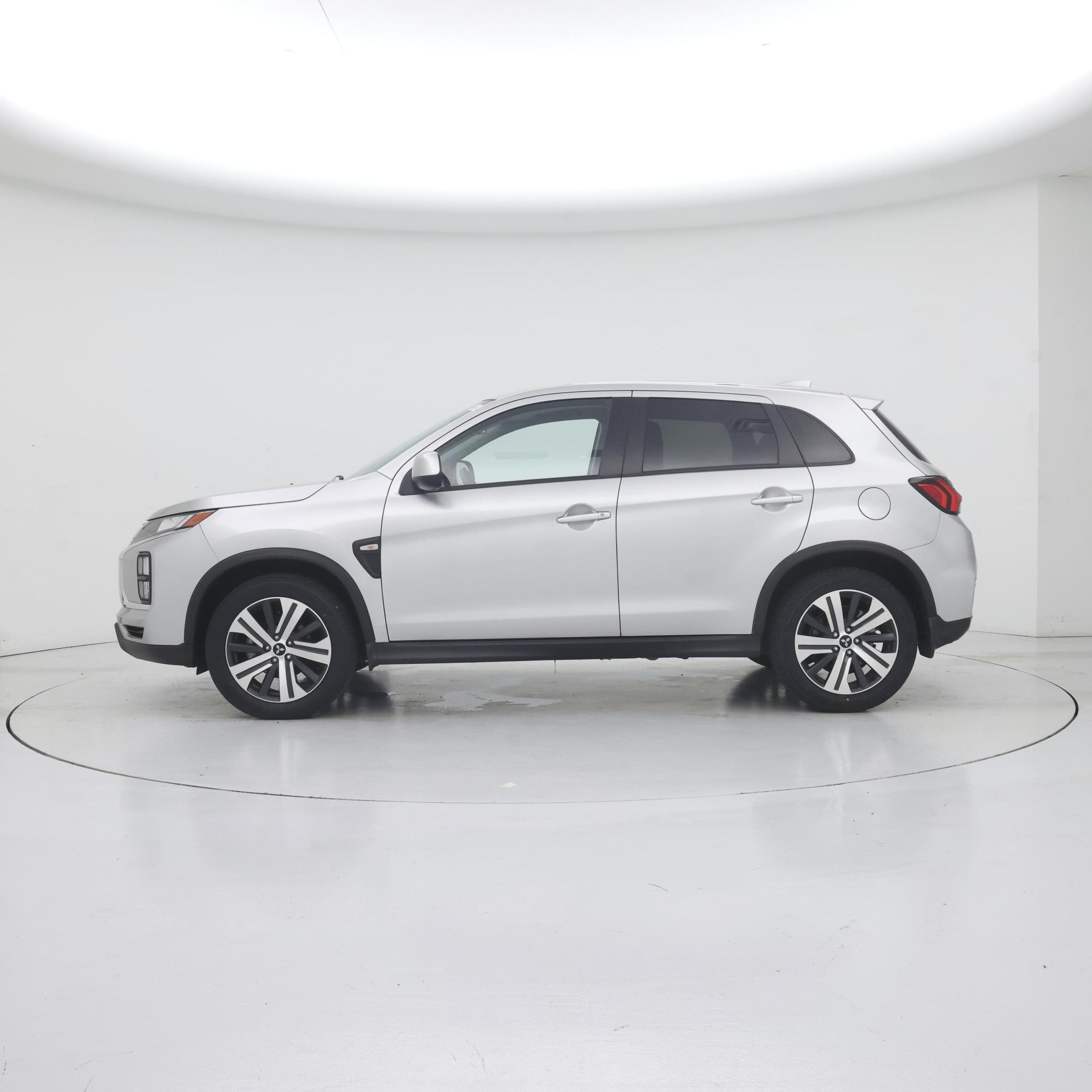 Thumbnail: 2024 Mitsubishi Outlander Sport - 3