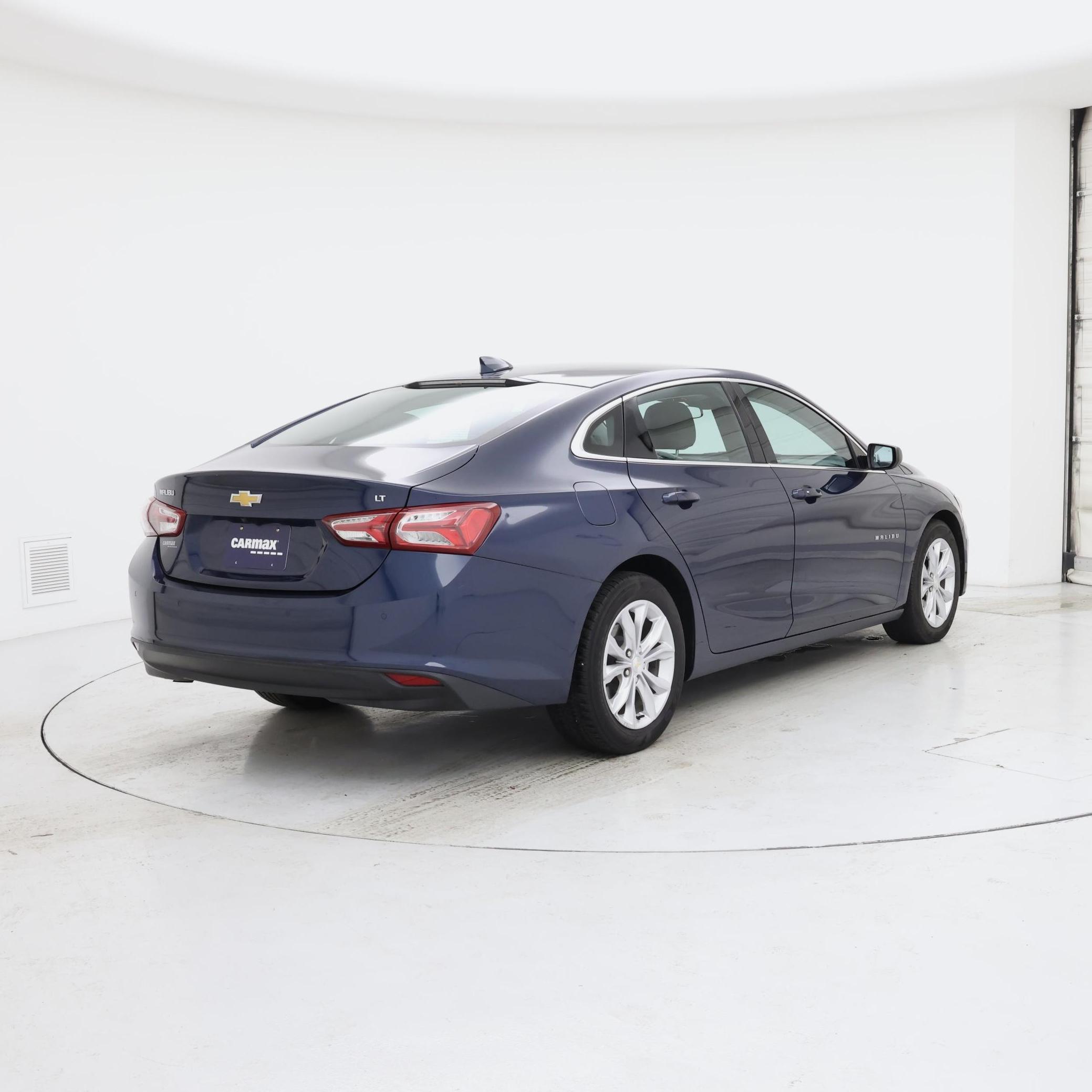 Thumbnail: 2022 Chevrolet Malibu - 8