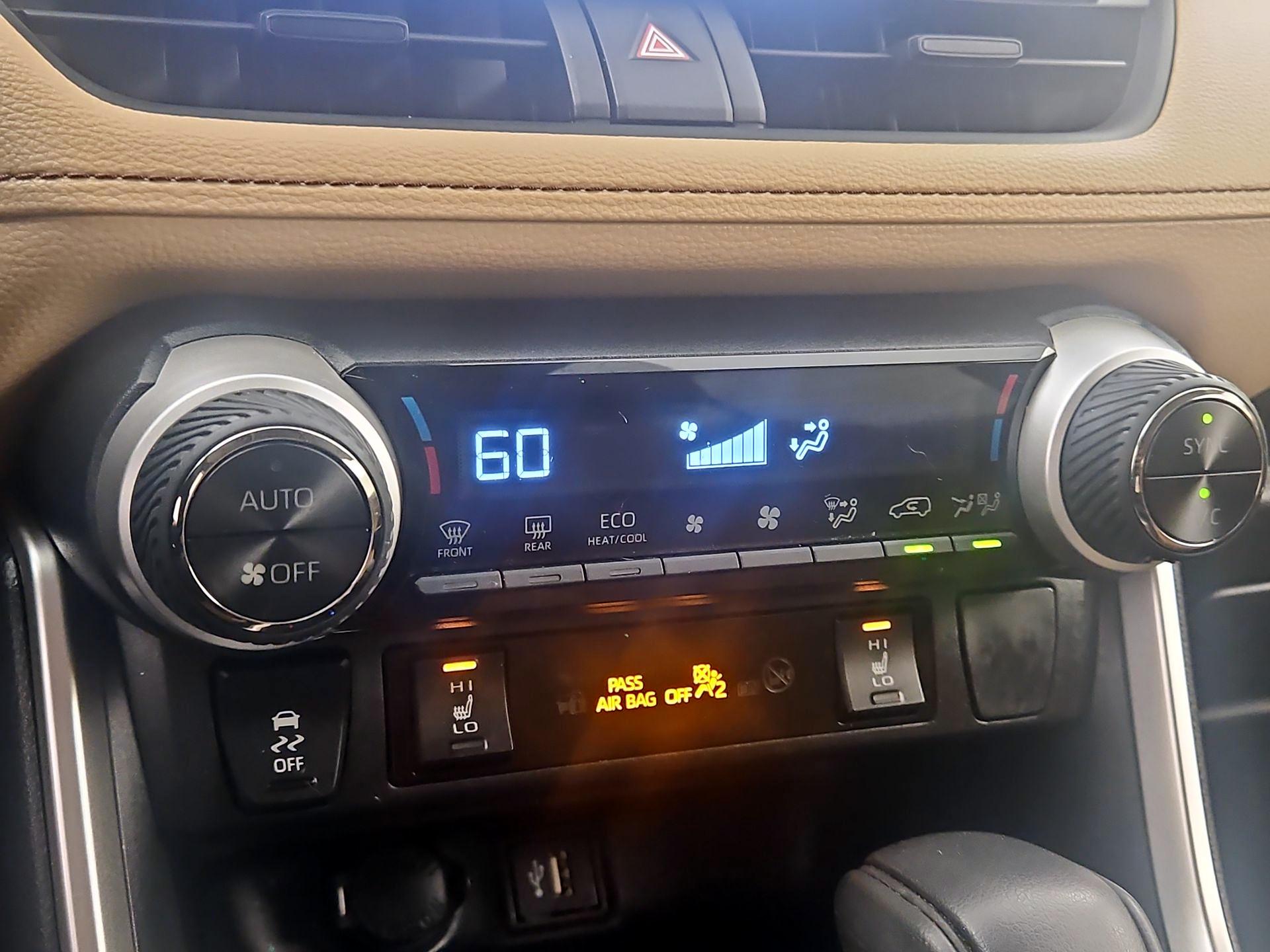 Thumbnail: 2025 Toyota RAV4 - 16