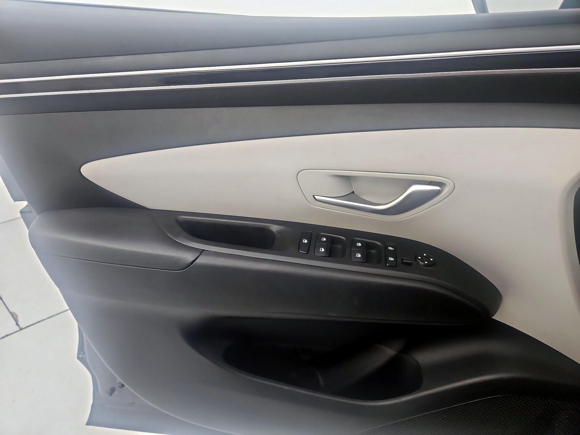 Thumbnail: 2024 Hyundai Tucson - 12