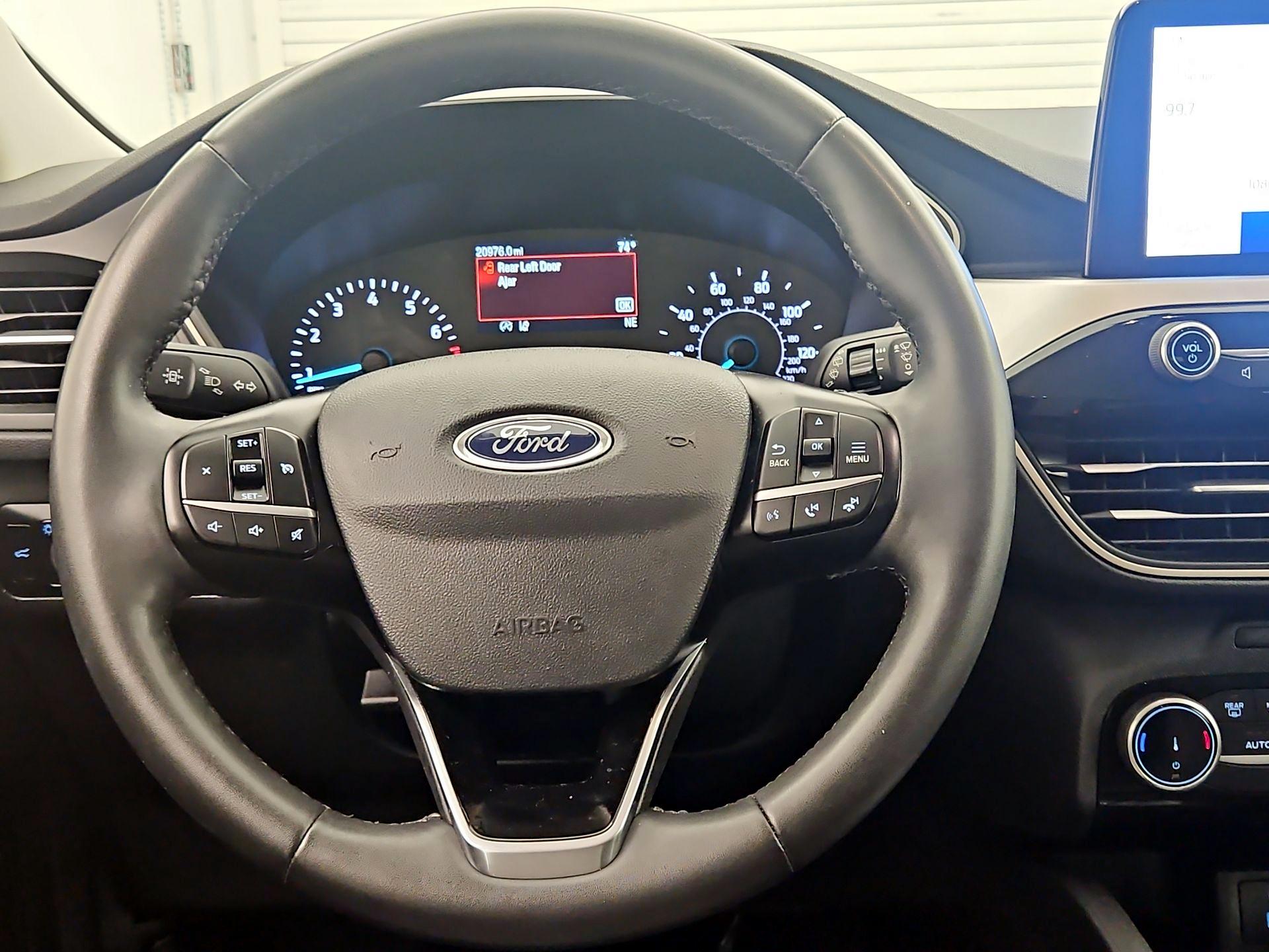 Thumbnail: 2022 Ford Escape - 10