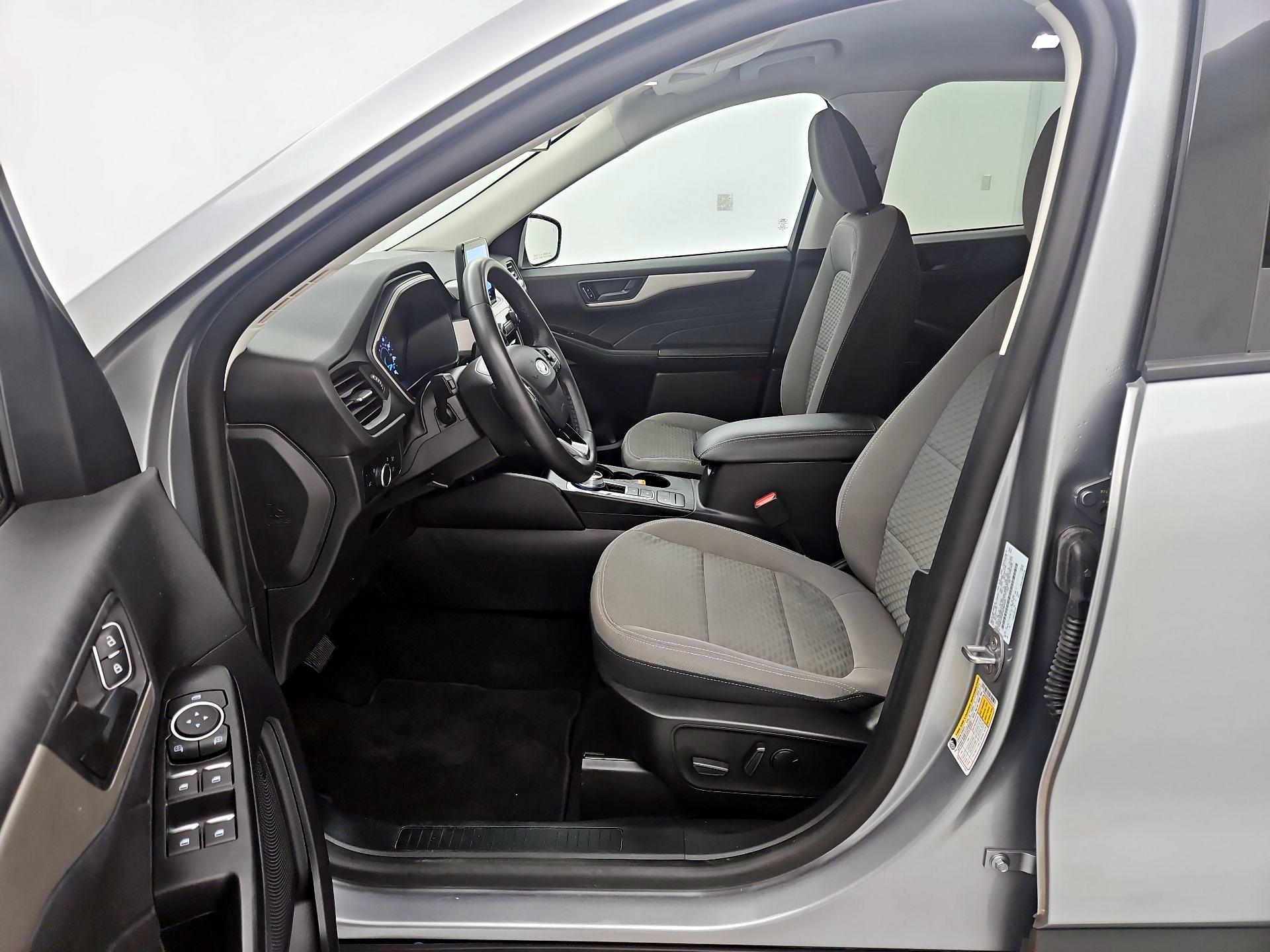 Thumbnail: 2022 Ford Escape - 11