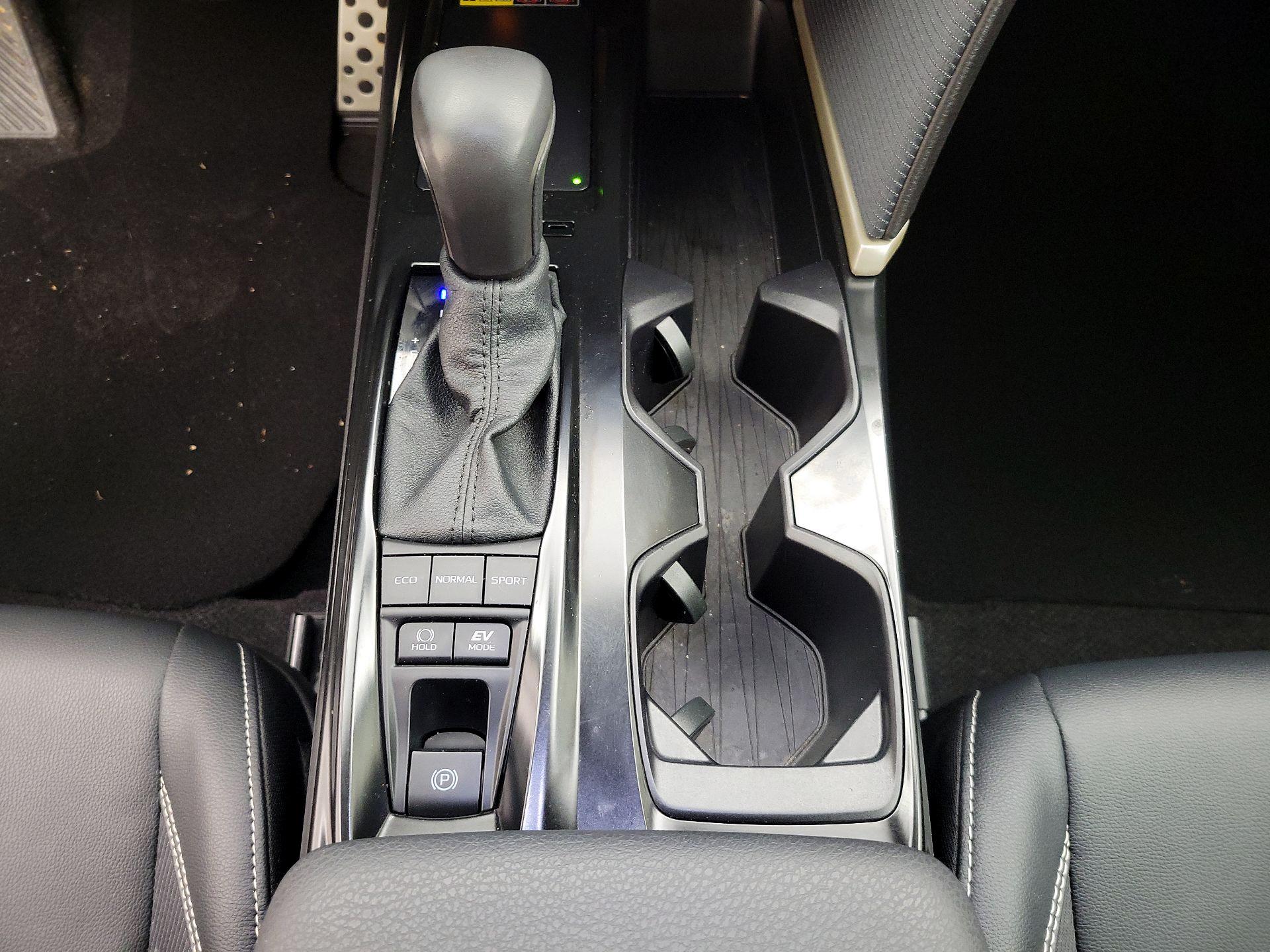 Thumbnail: 2025 Toyota Camry - 17