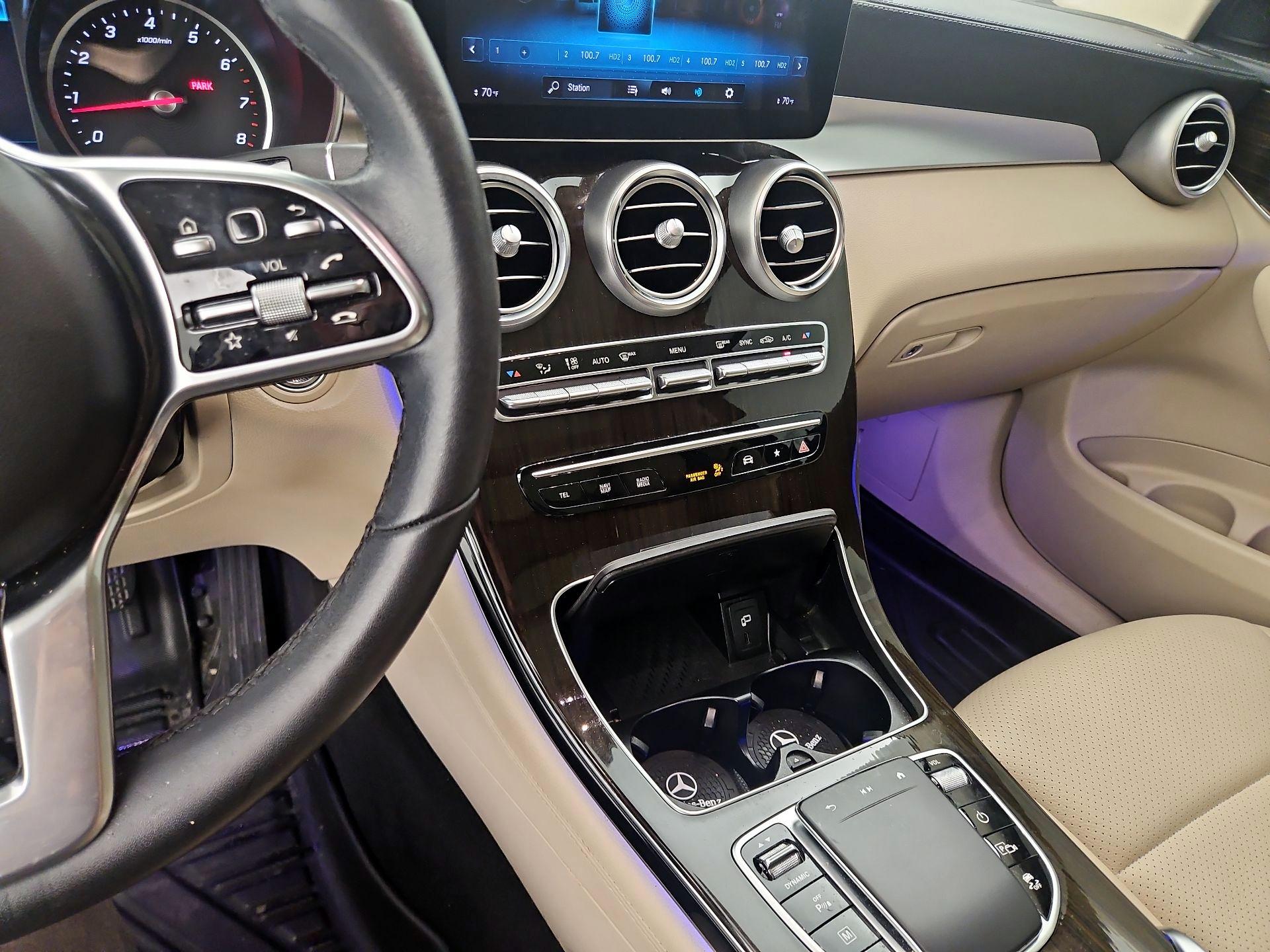 Thumbnail: 2020 Mercedes-Benz GLC - 16