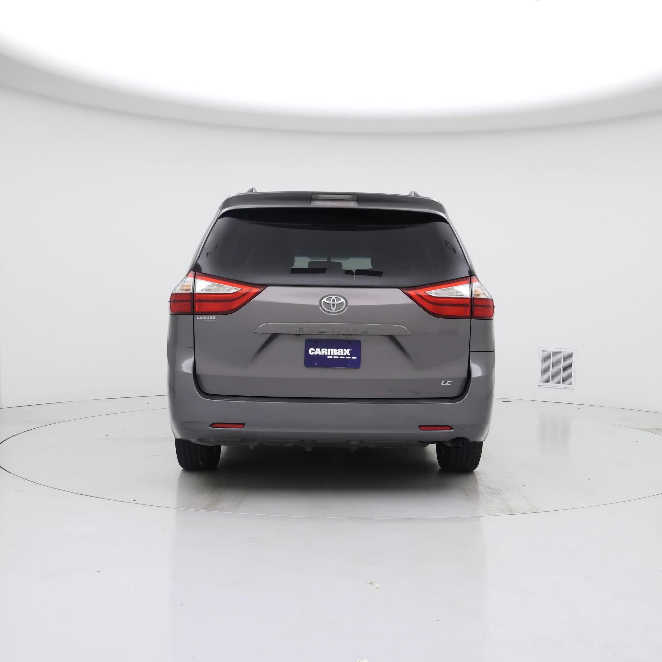 Thumbnail: 2015 Toyota Sienna - 6