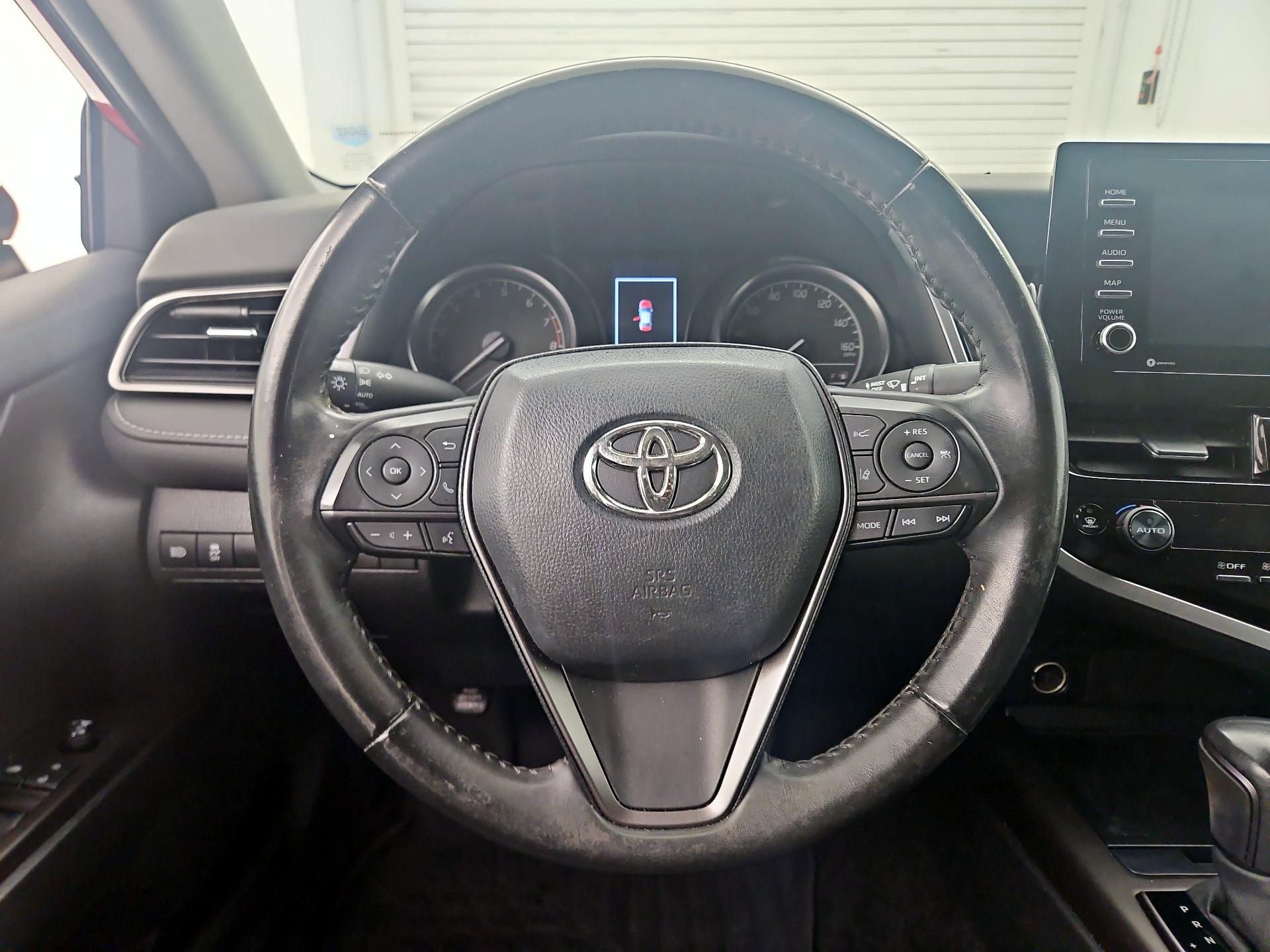 Thumbnail: 2023 Toyota Camry - 10