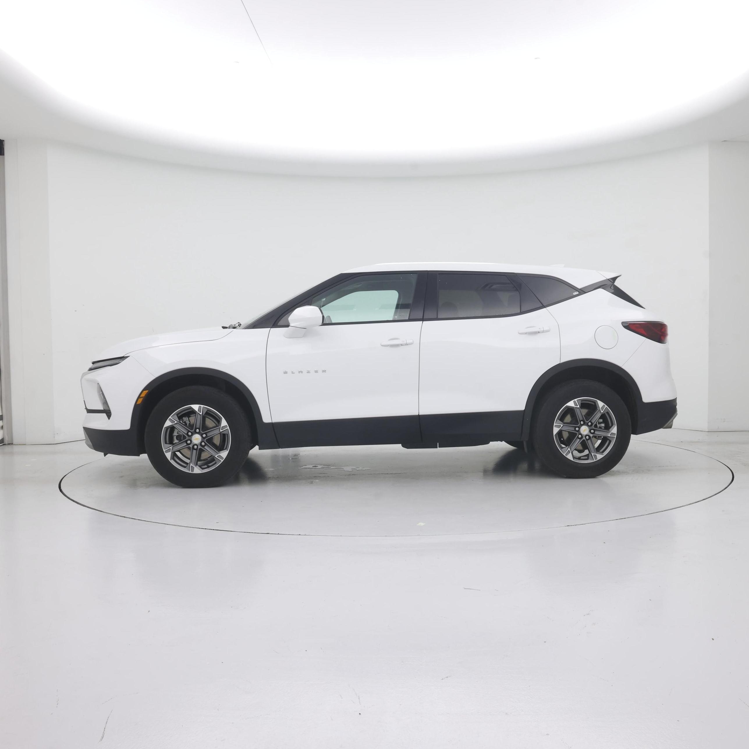 Thumbnail: 2025 Chevrolet Blazer - 3