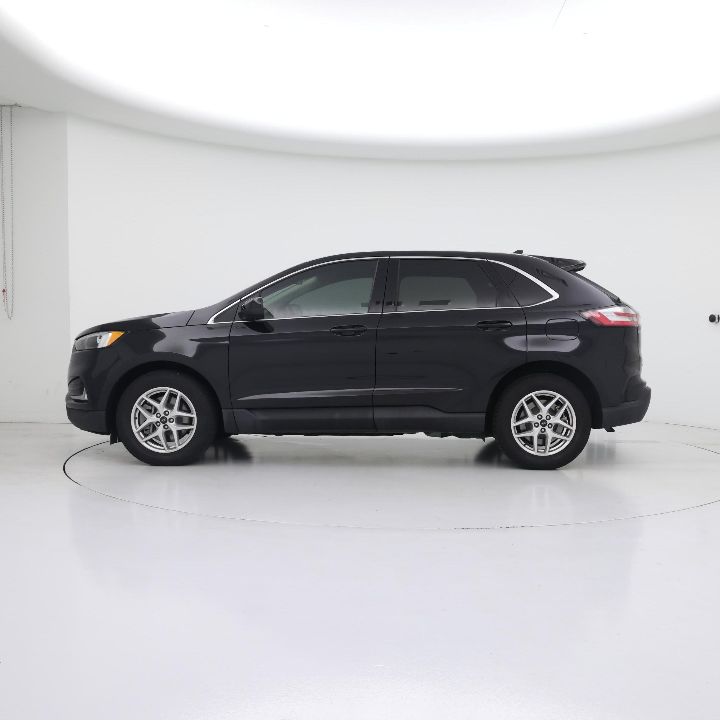 Thumbnail: 2024 Ford Edge - 3