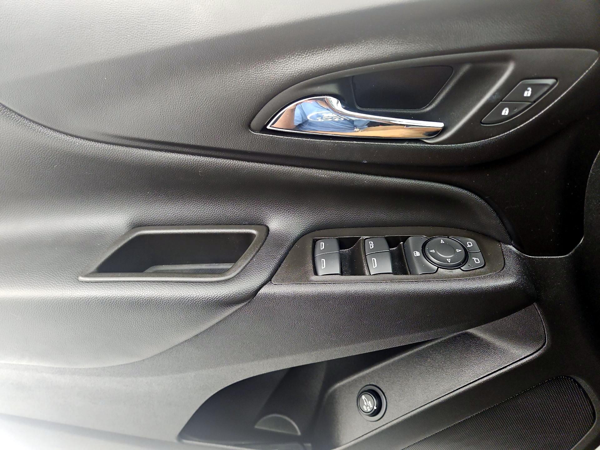 Thumbnail: 2023 Chevrolet Equinox - 12