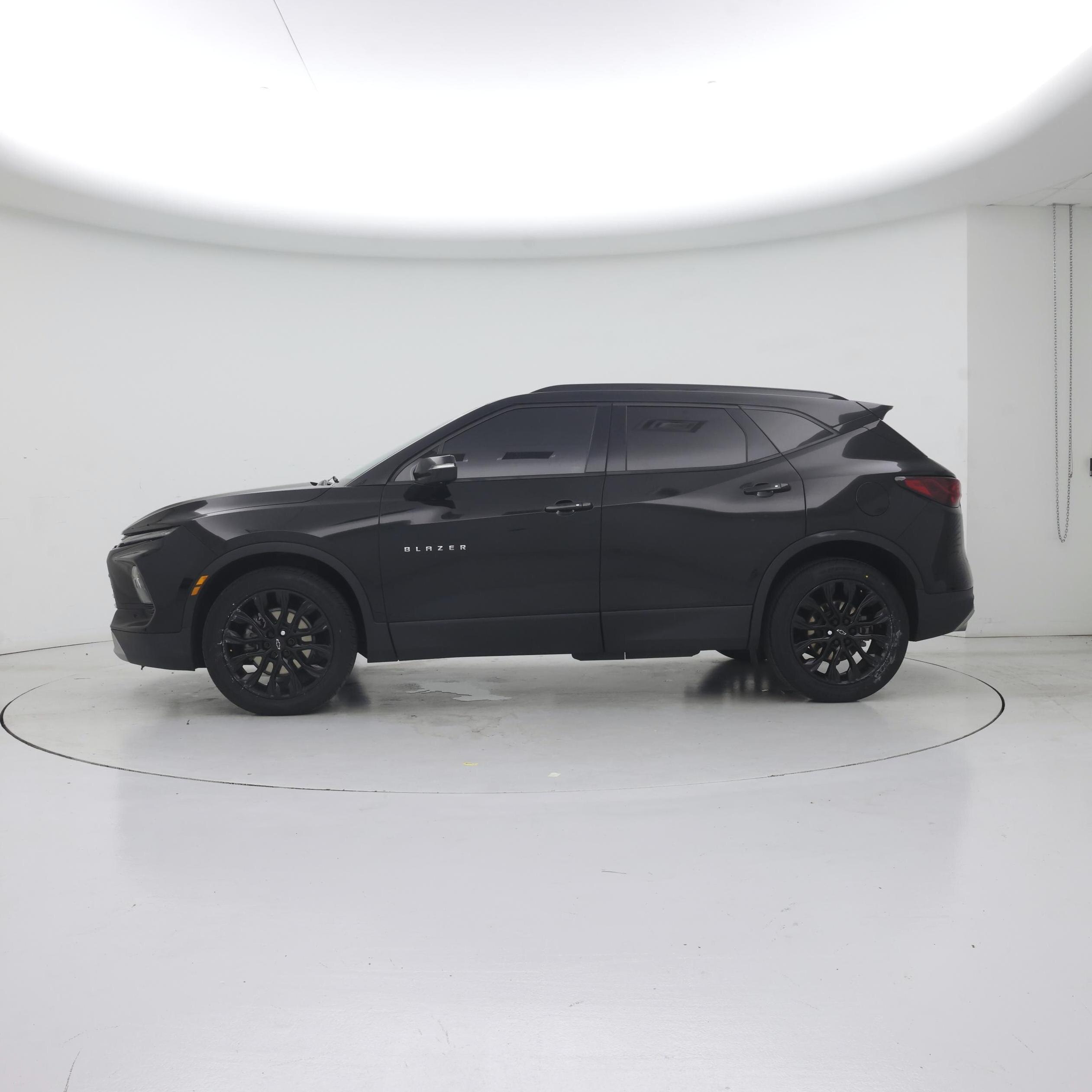Thumbnail: 2023 Chevrolet Blazer - 3
