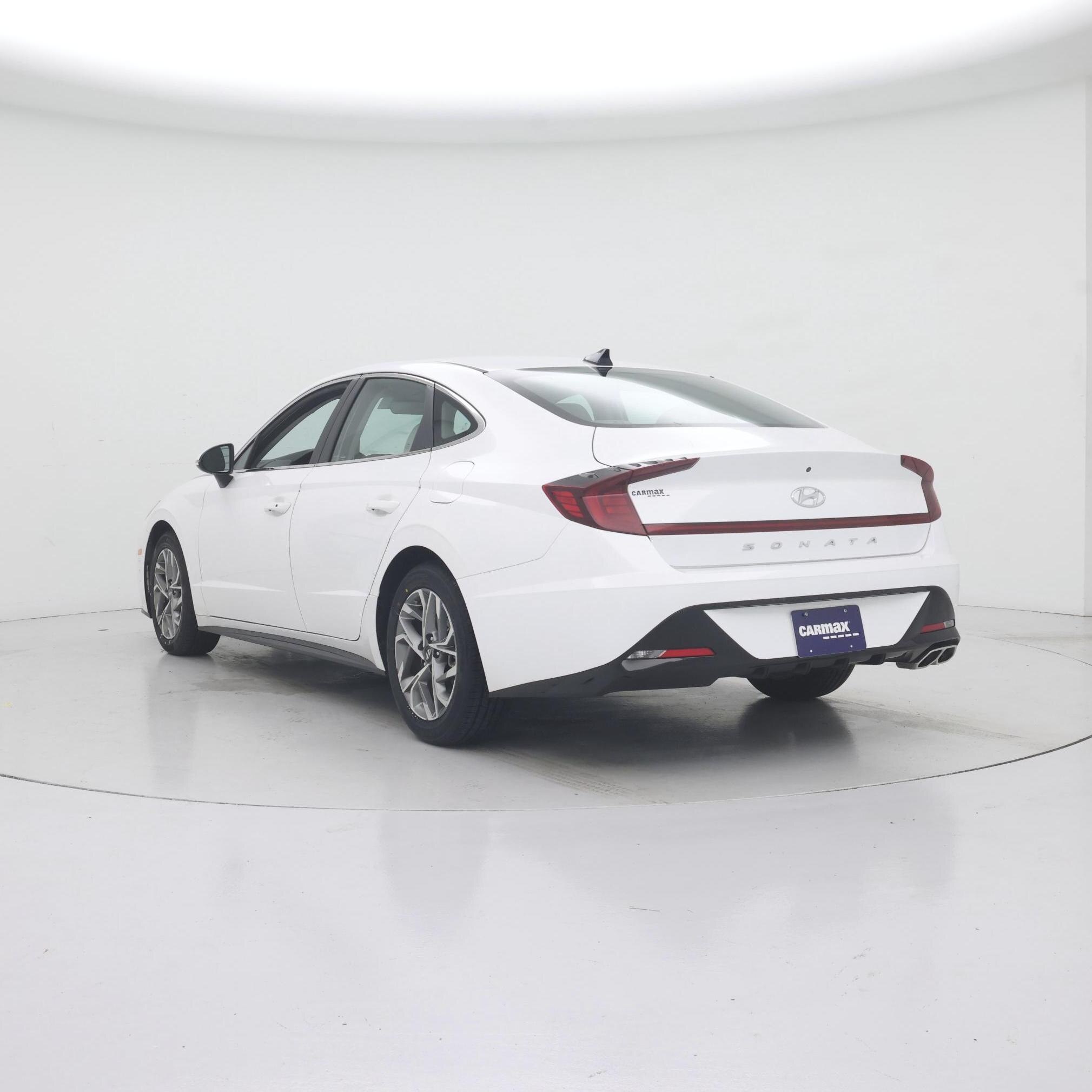 Thumbnail: 2023 Hyundai Sonata - 2