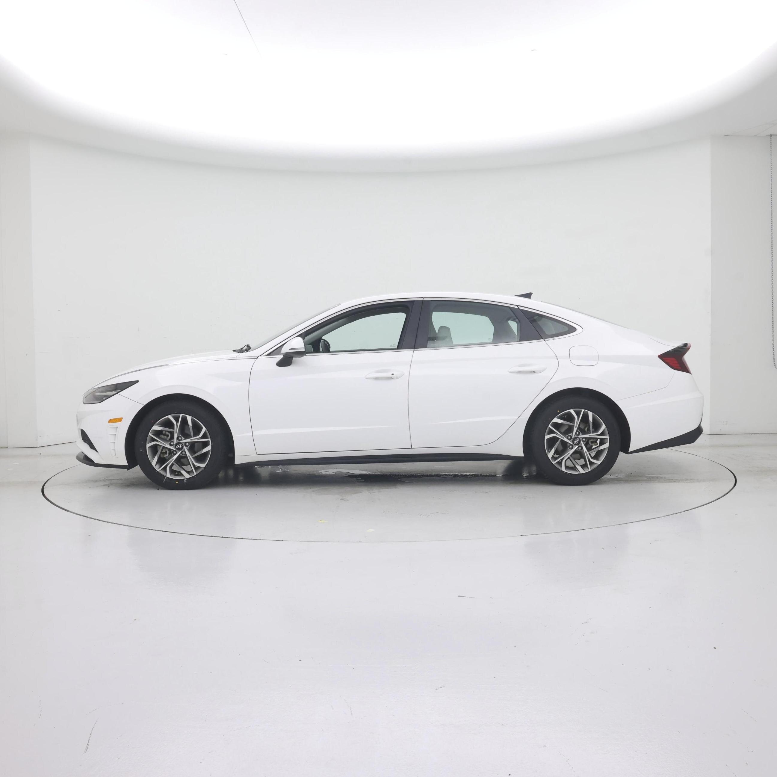 Thumbnail: 2023 Hyundai Sonata - 3