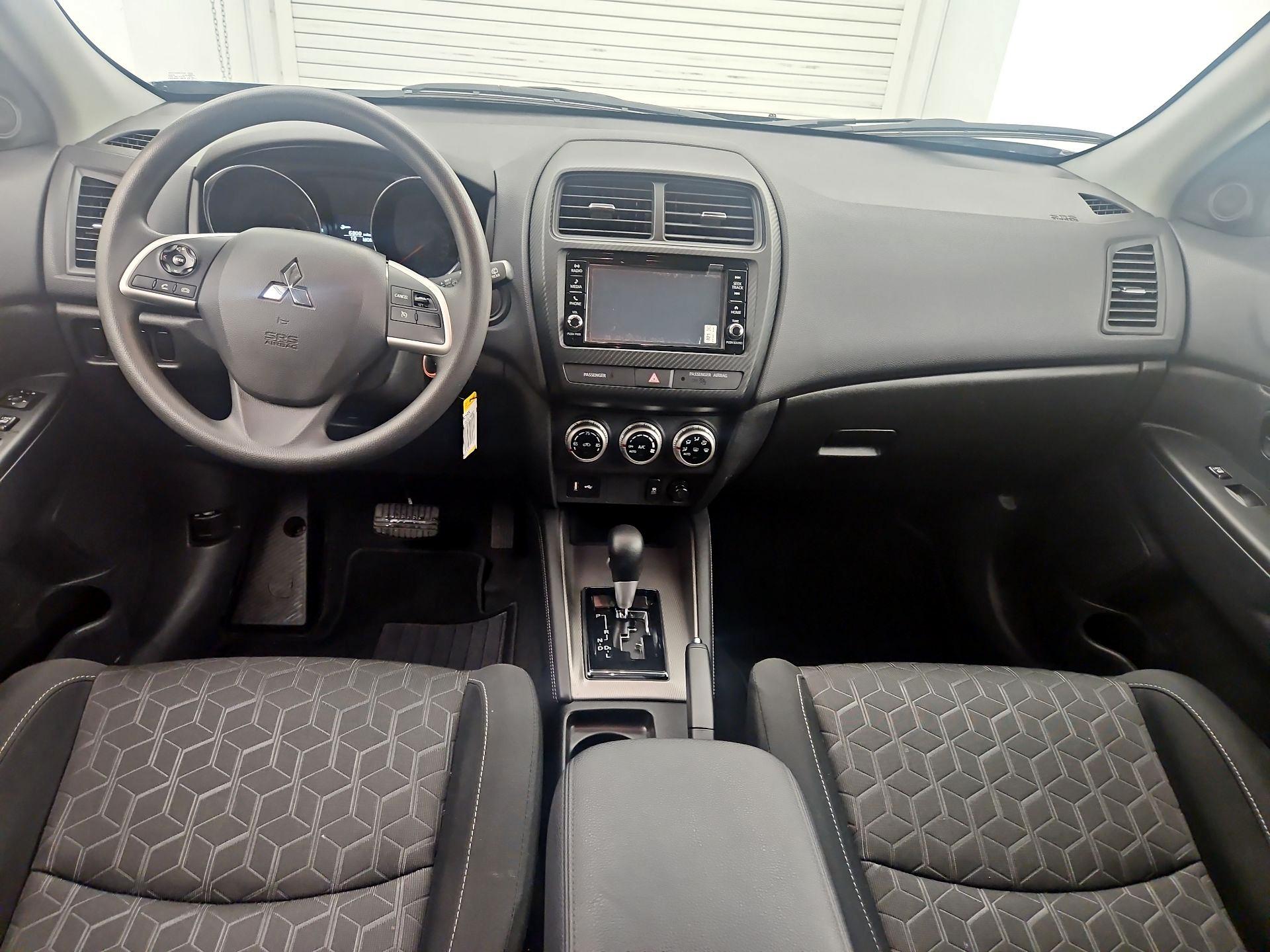 Thumbnail: 2025 Mitsubishi Outlander Sport - 9