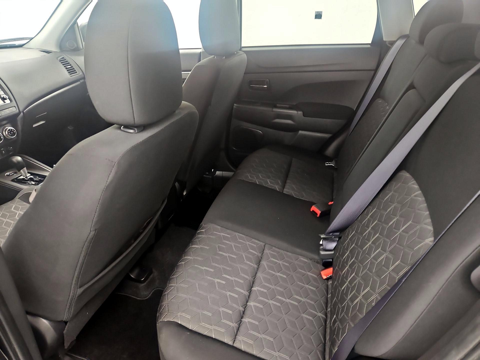 Thumbnail: 2025 Mitsubishi Outlander Sport - 19