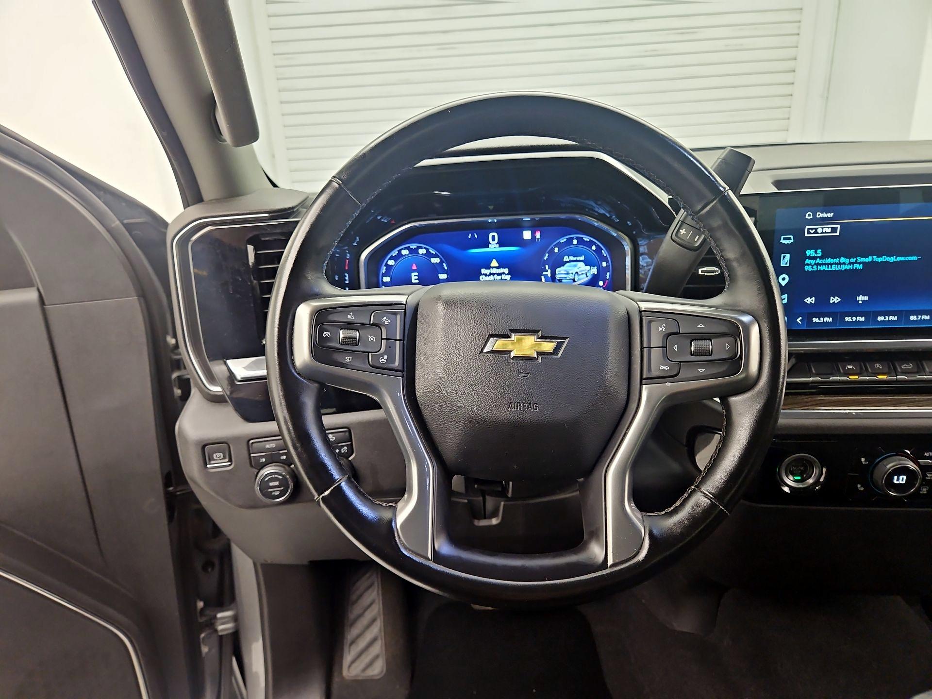 Thumbnail: 2023 Chevrolet Silverado 1500 - 10