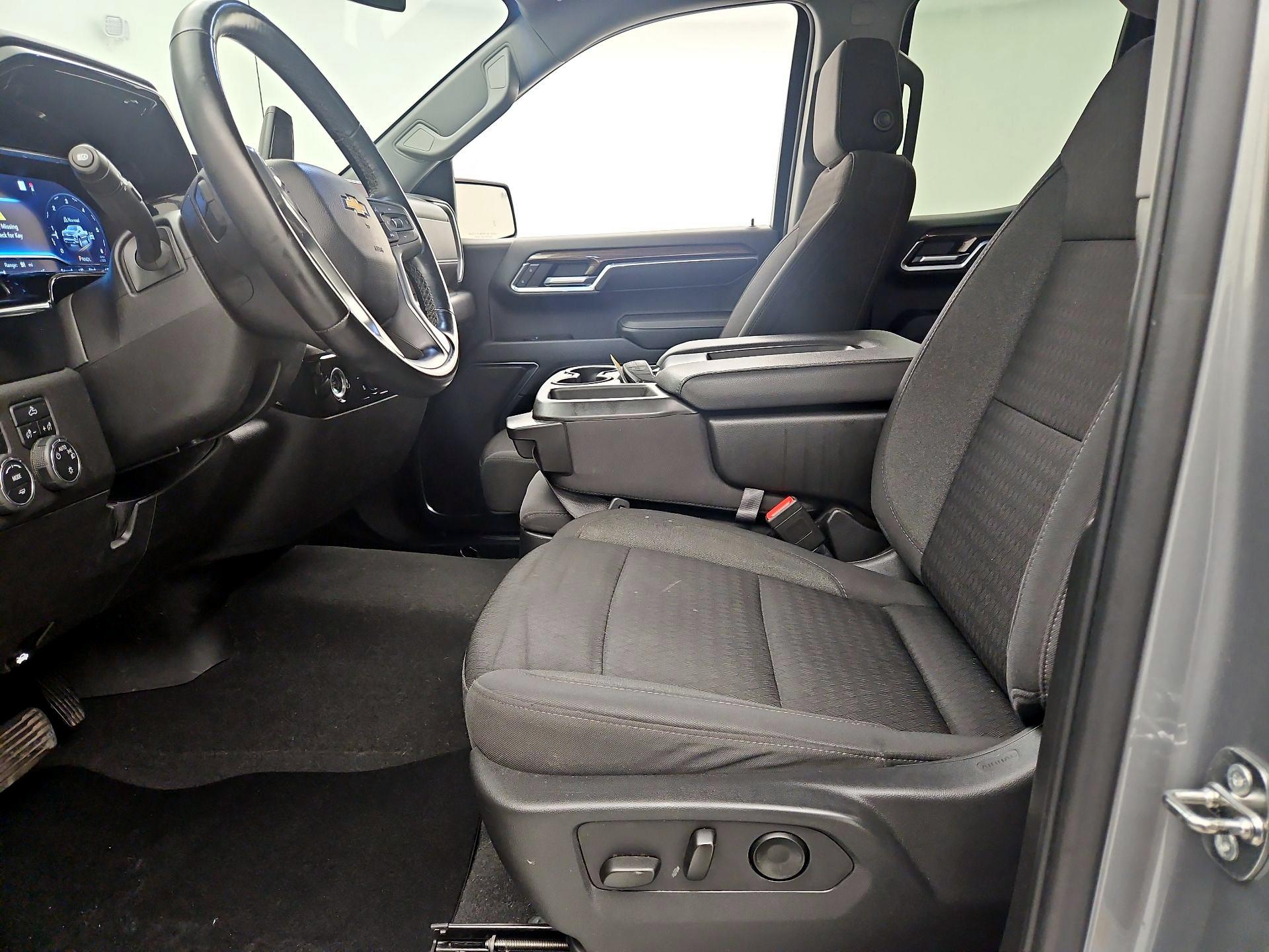 Thumbnail: 2023 Chevrolet Silverado 1500 - 11