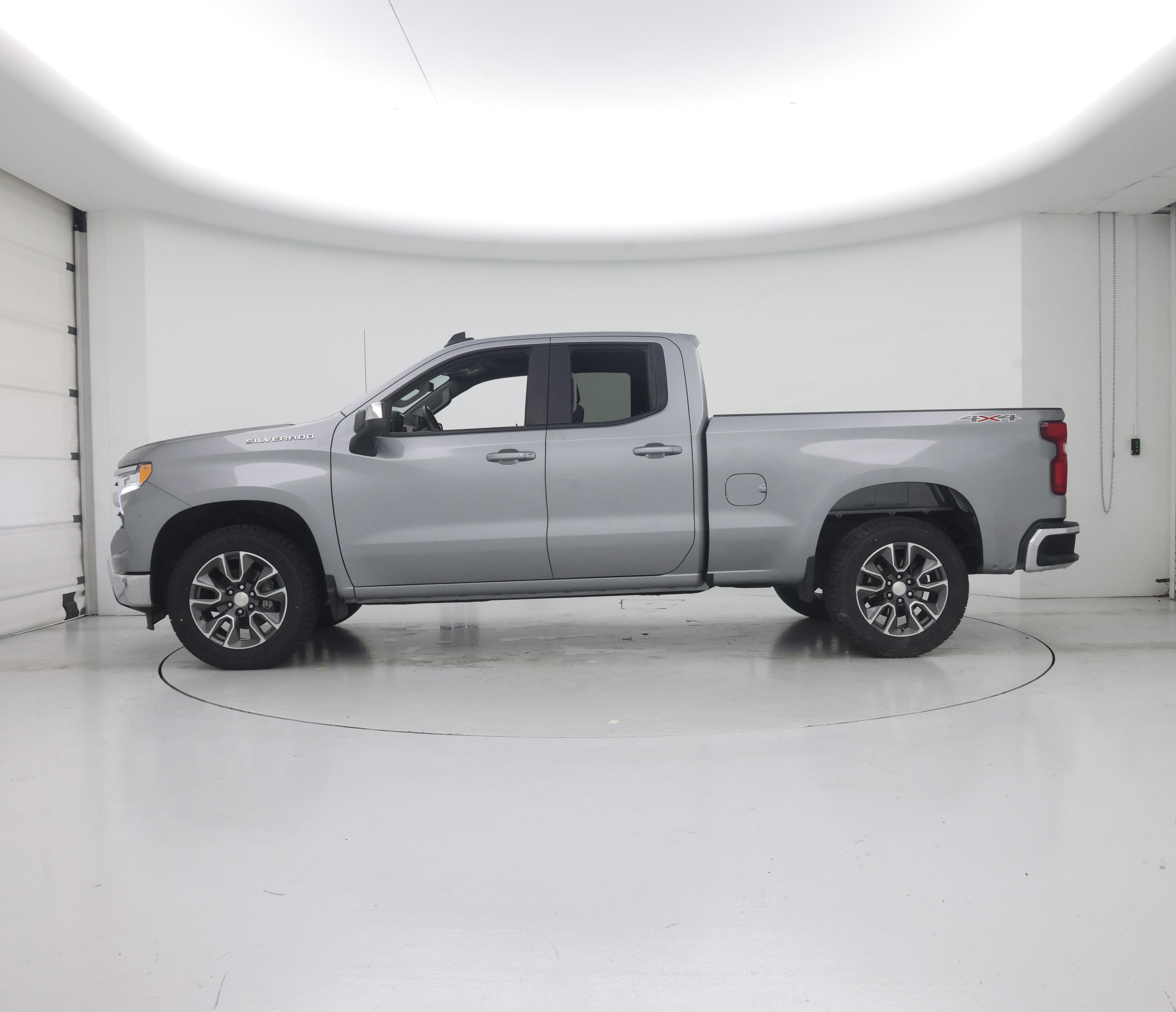 Thumbnail: 2023 Chevrolet Silverado 1500 - 3