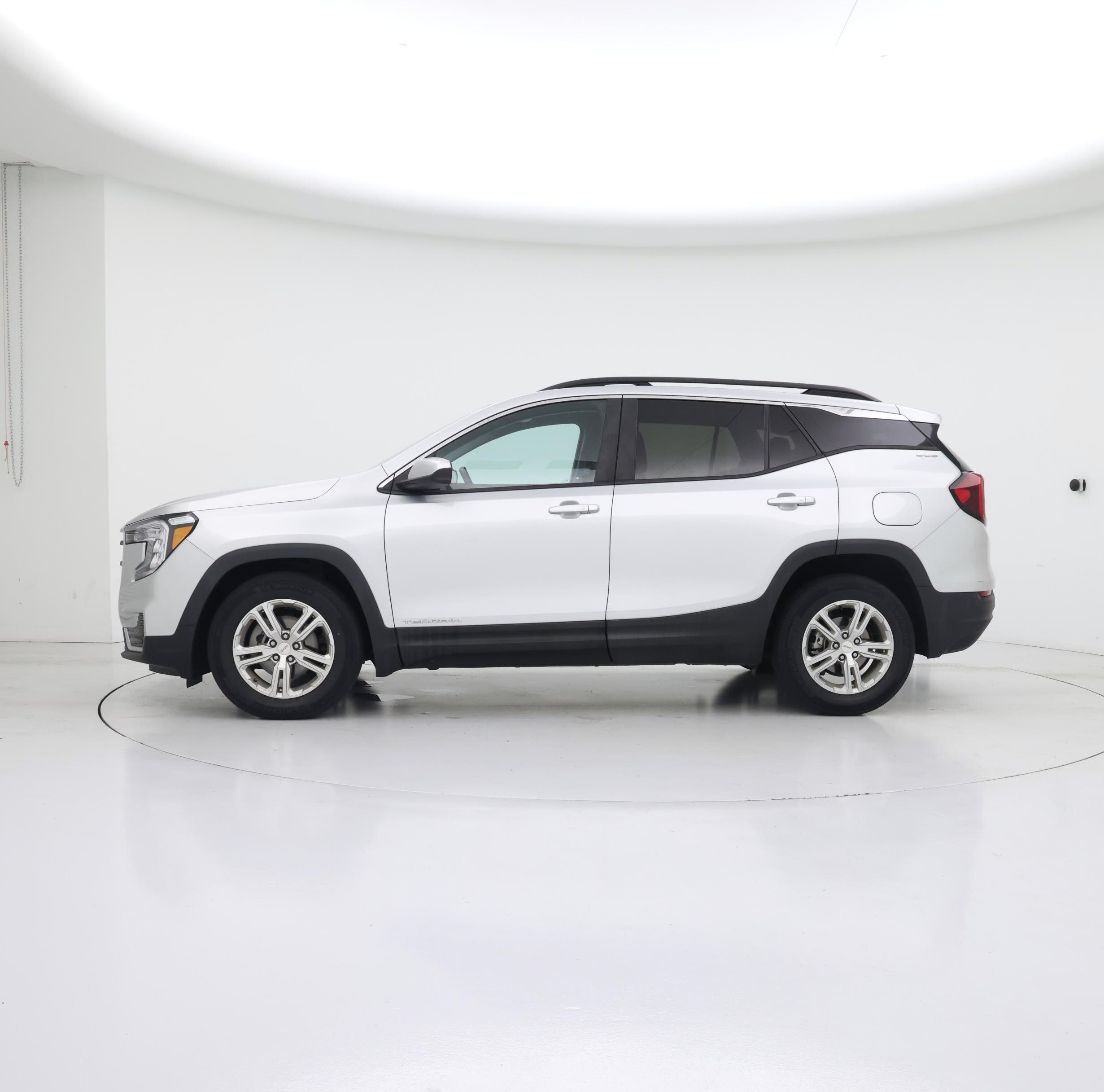Thumbnail: 2022 GMC Terrain - 3