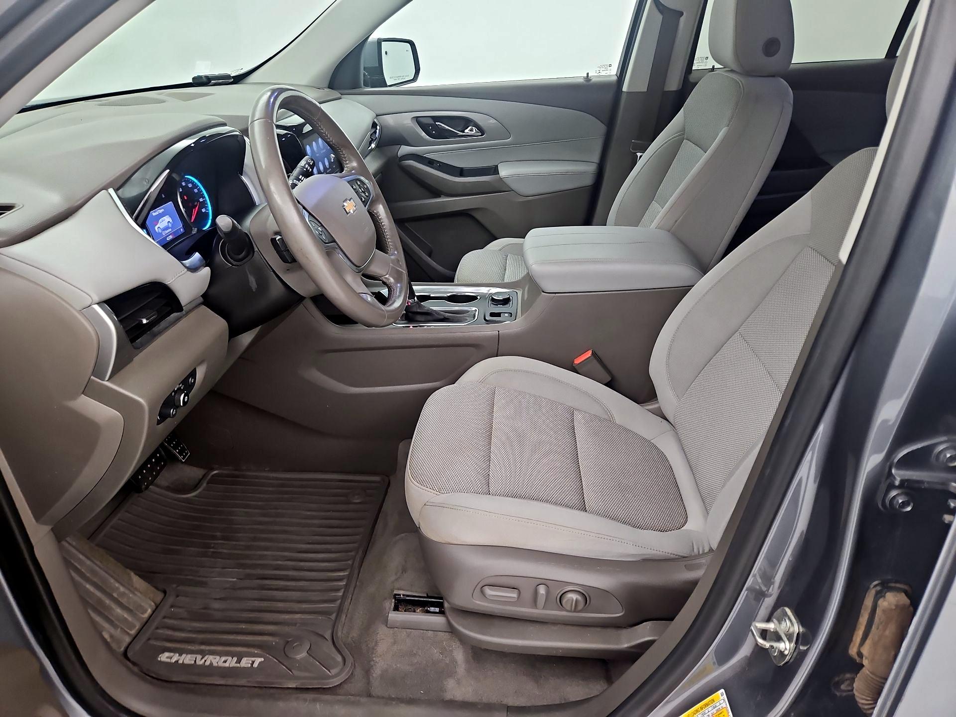 Thumbnail: 2020 Chevrolet Traverse - 11