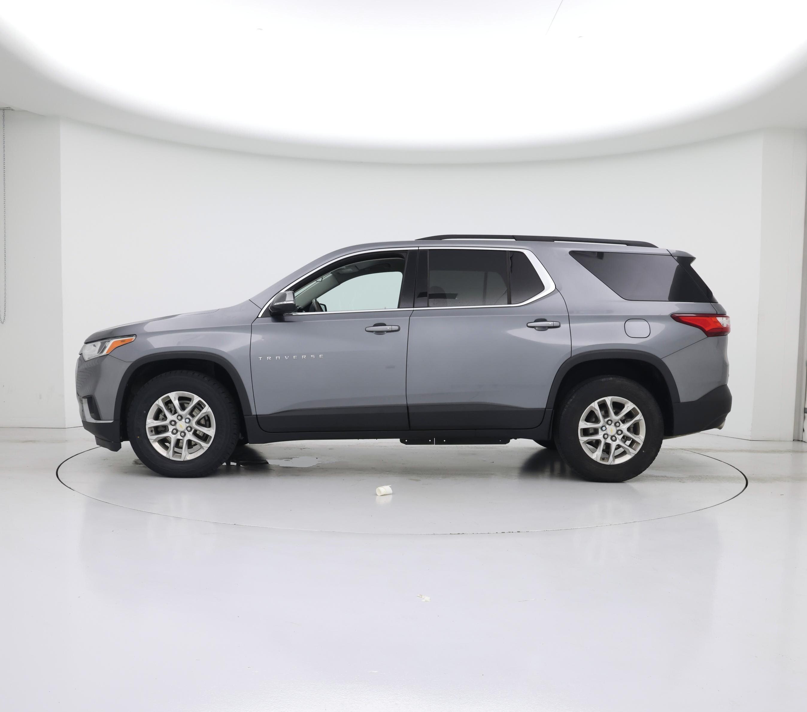 Thumbnail: 2020 Chevrolet Traverse - 3