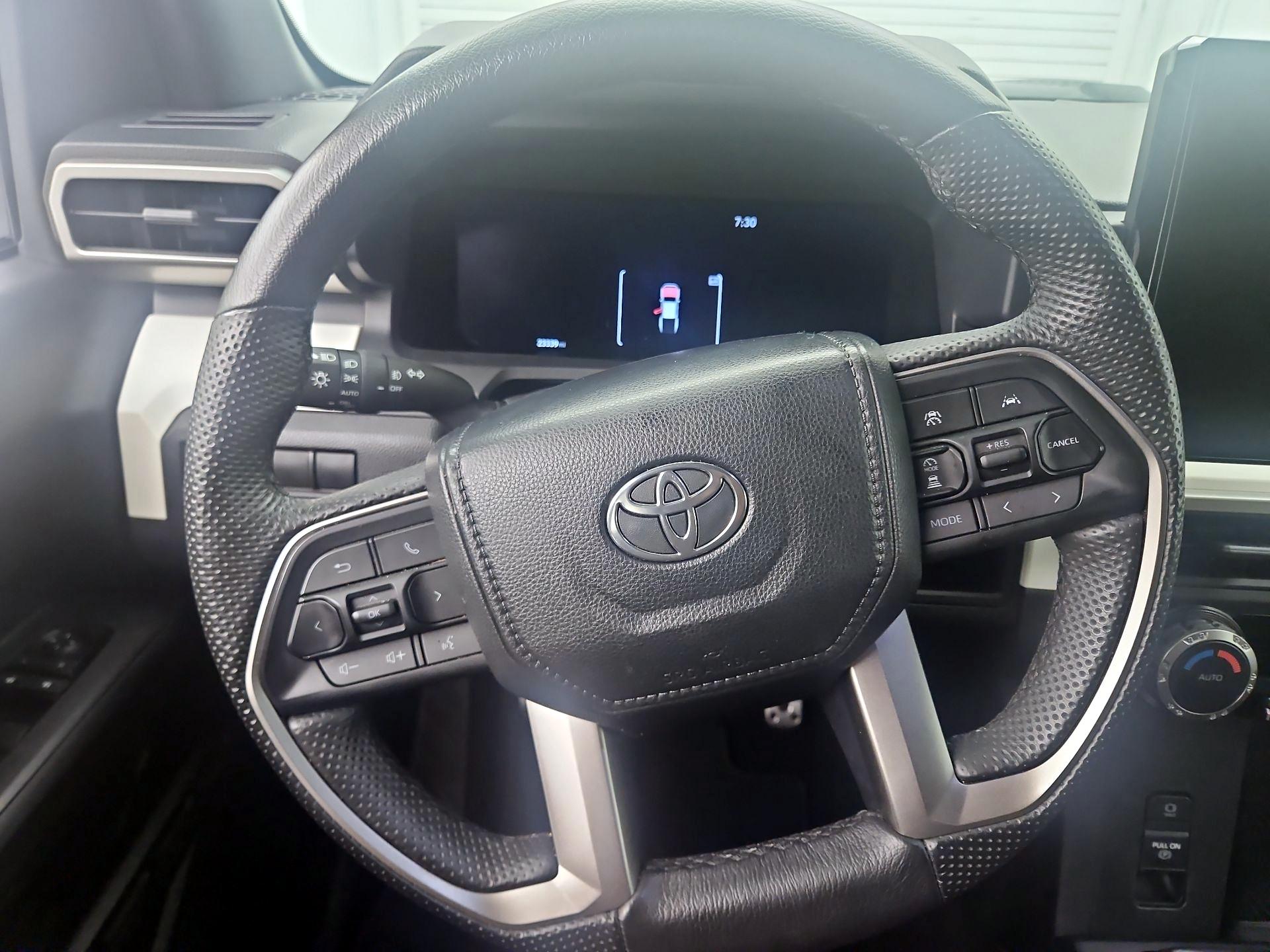 Thumbnail: 2024 Toyota Tacoma - 10