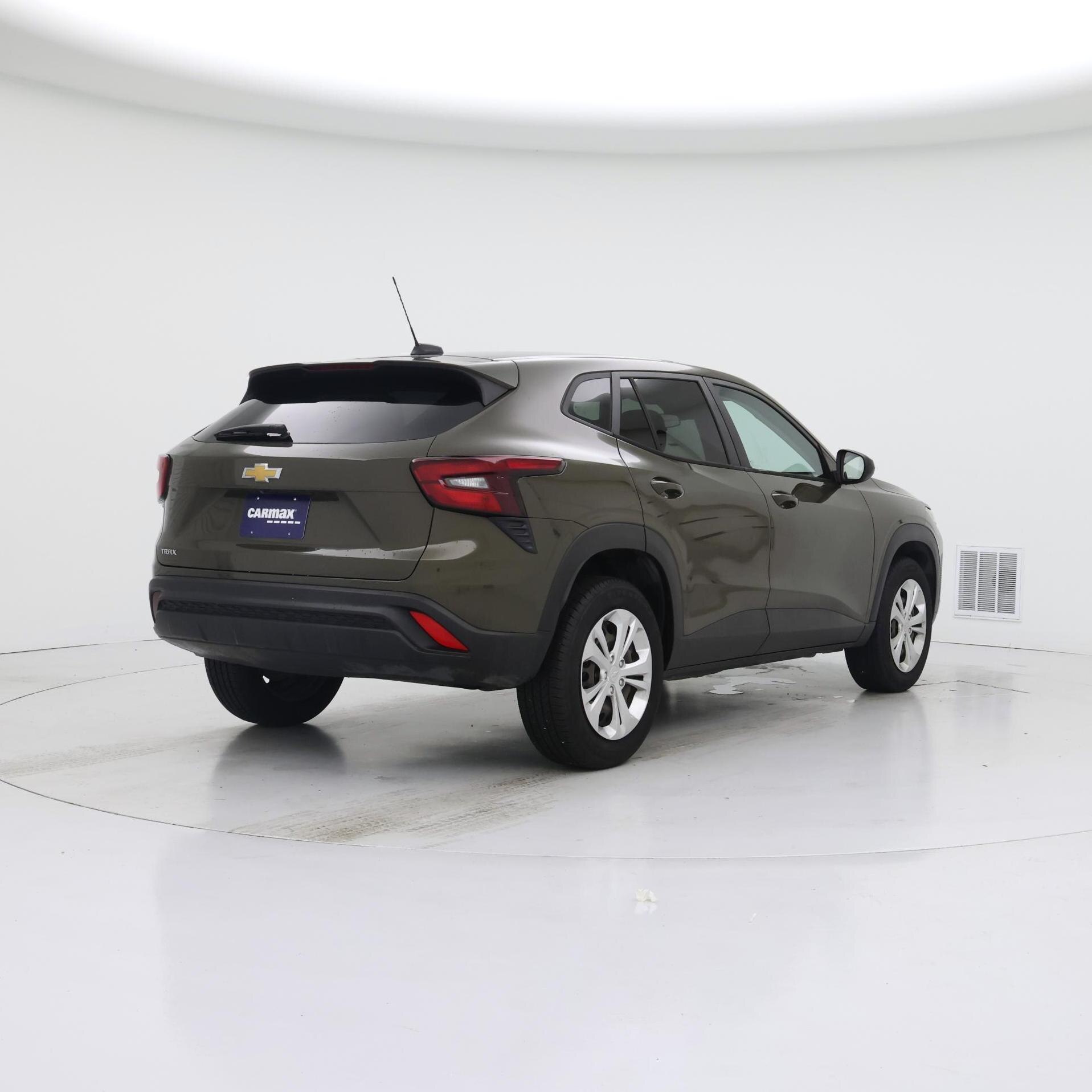 Thumbnail: 2024 Chevrolet Trax - 8