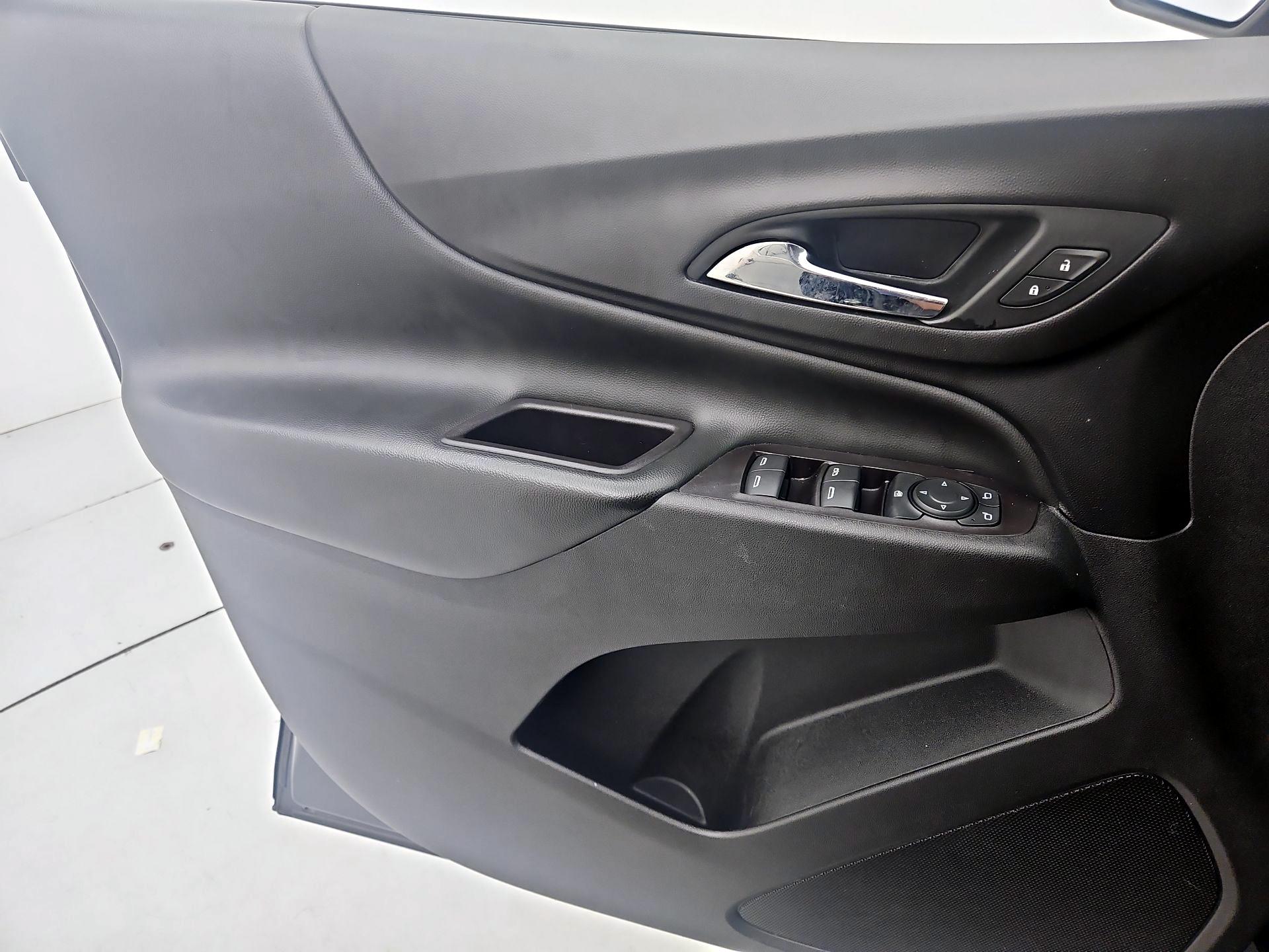 Thumbnail: 2022 Chevrolet Equinox - 12