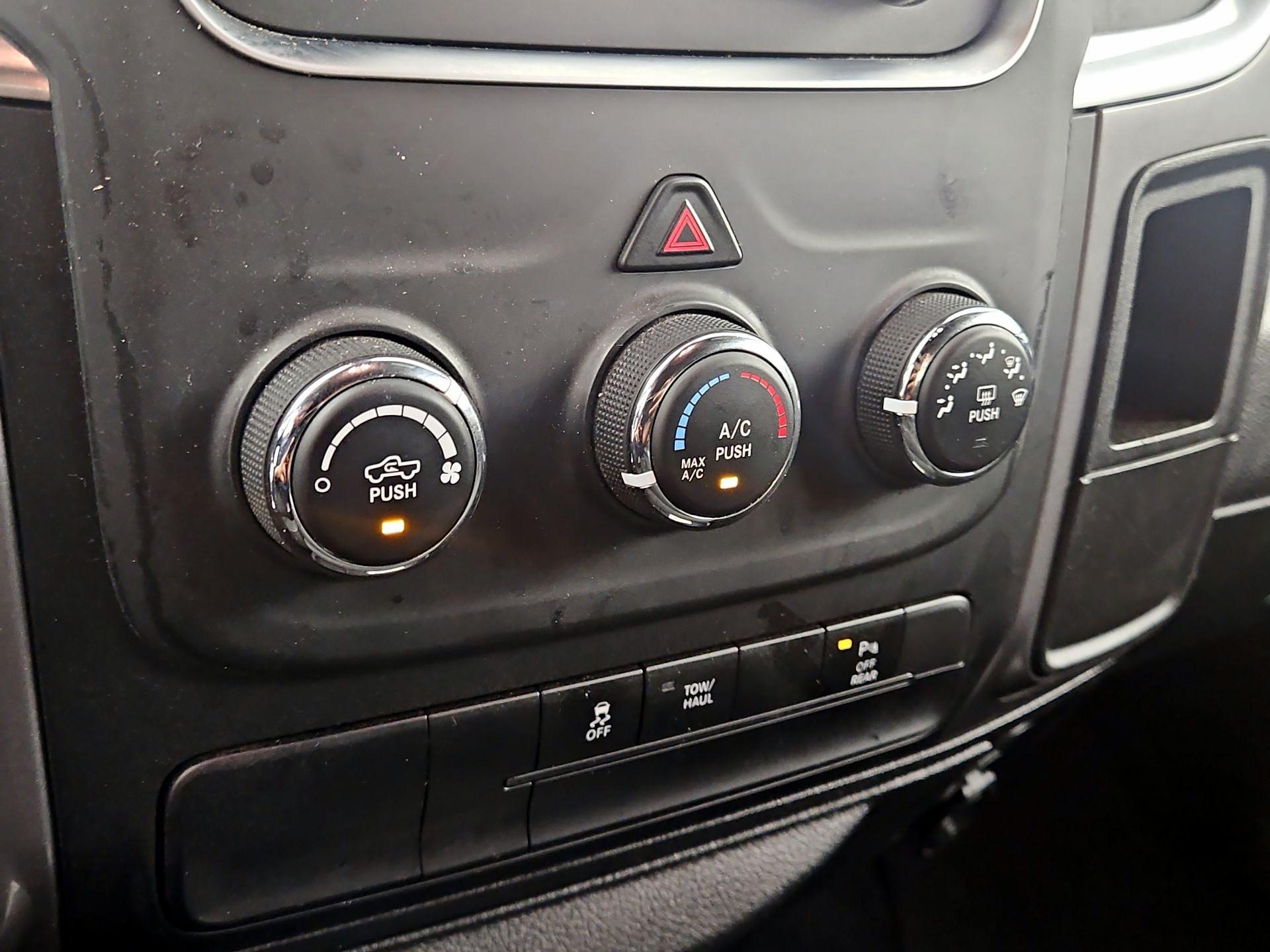 Thumbnail: 2024 RAM 1500 Classic - 16