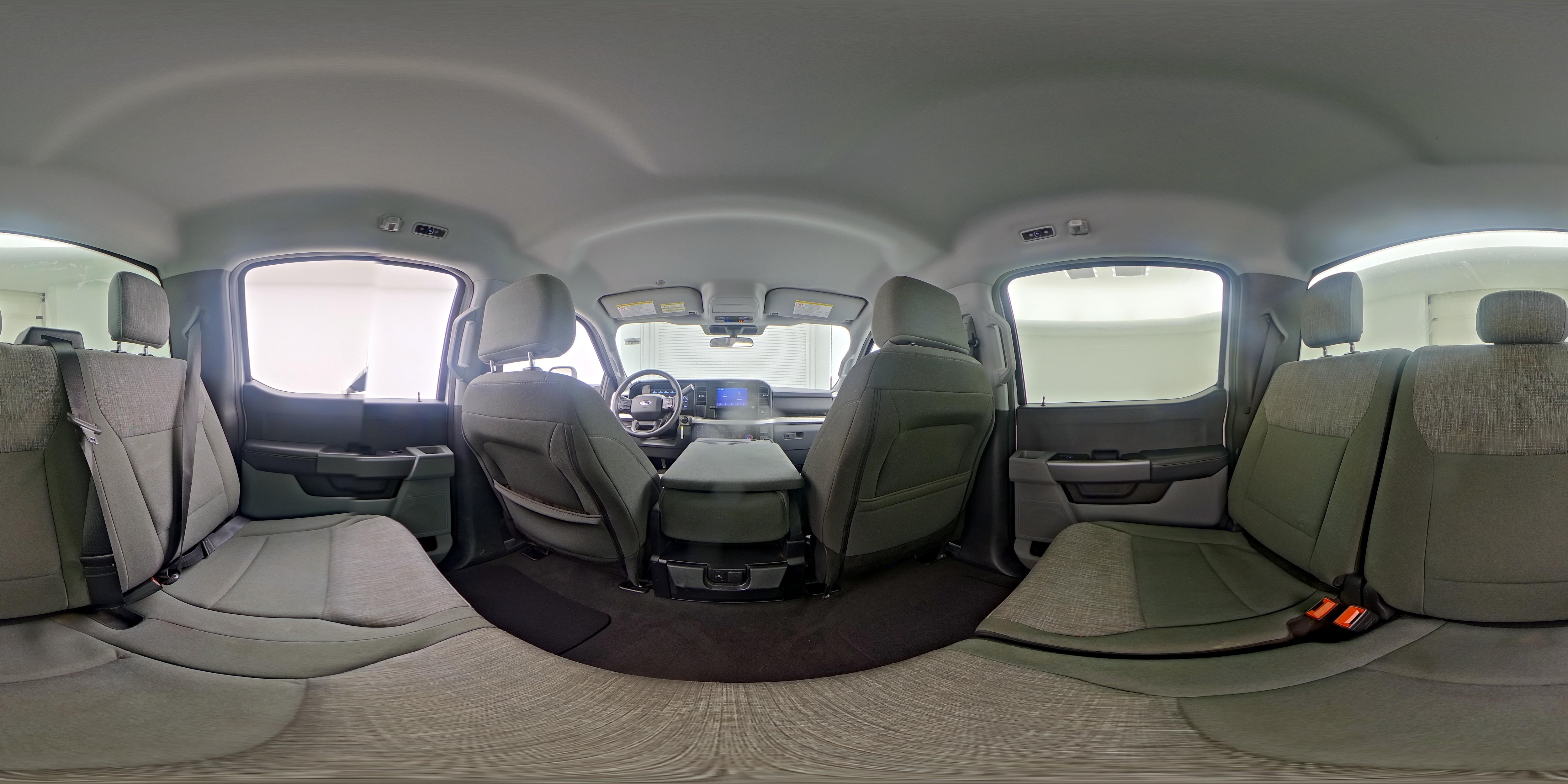 2025 Ford F-250 Super Duty XLT - Photo 25