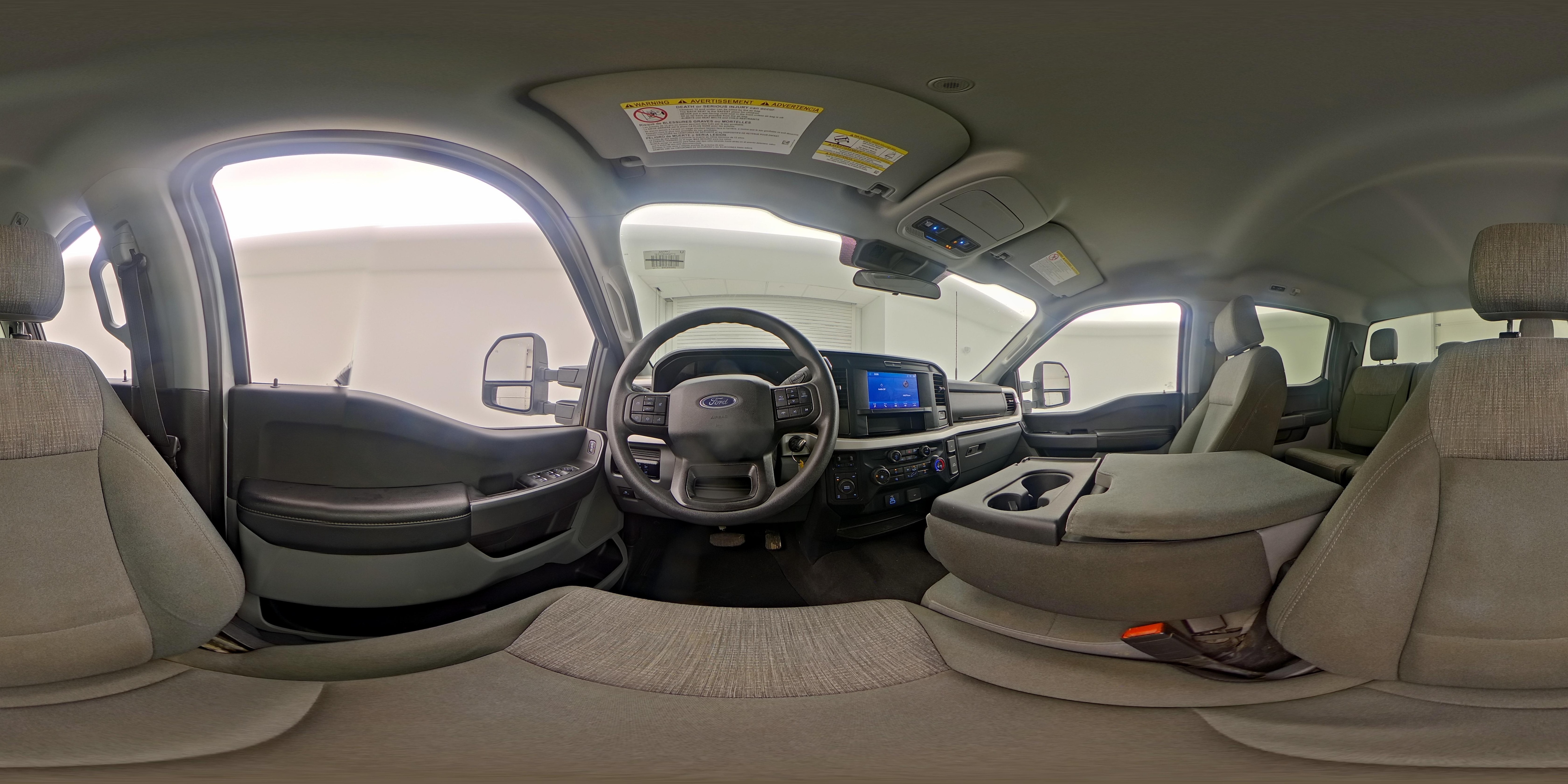 2025 Ford F-250 Super Duty XLT - Photo 26