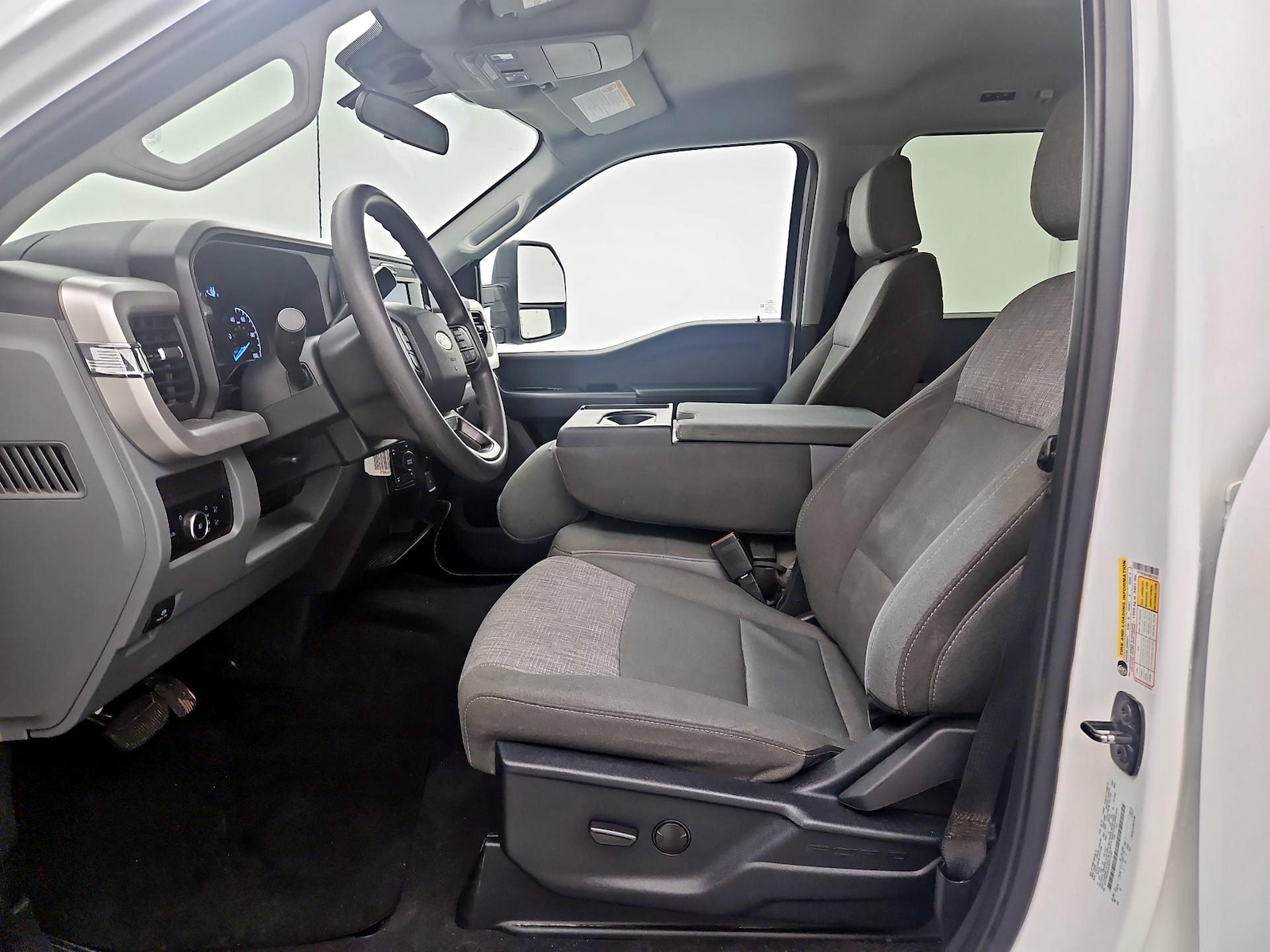 2025 Ford F-250 Super Duty XLT - Photo 12