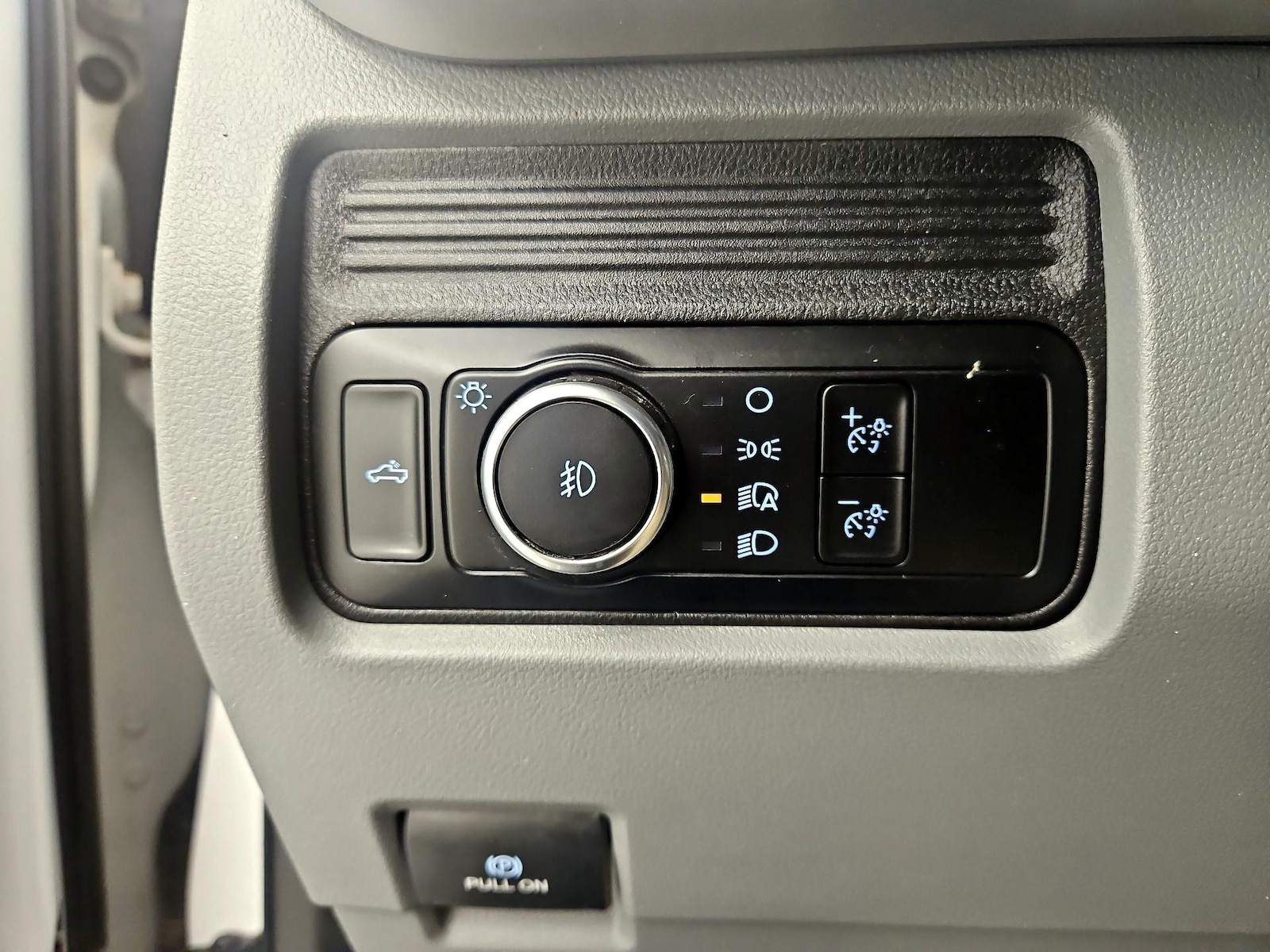 2025 Ford F-250 Super Duty XLT - Photo 14