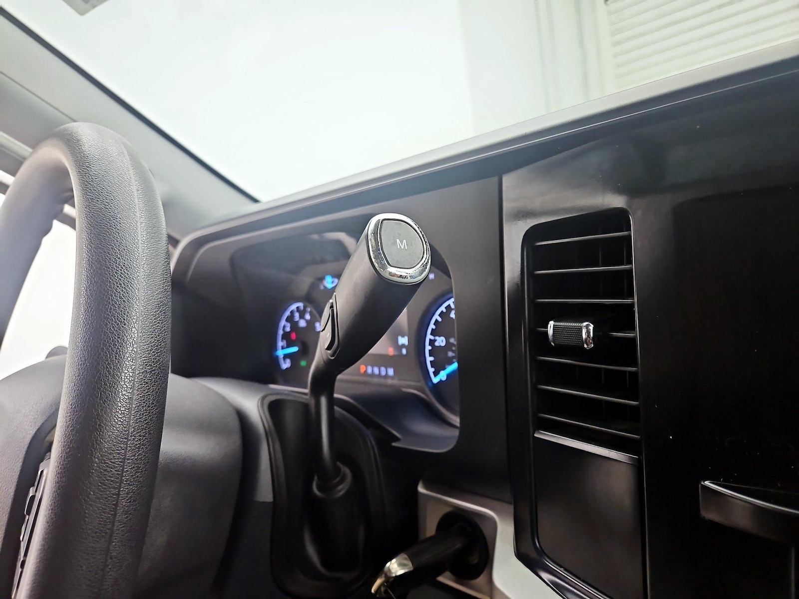 2025 Ford F-250 Super Duty XLT - Photo 18