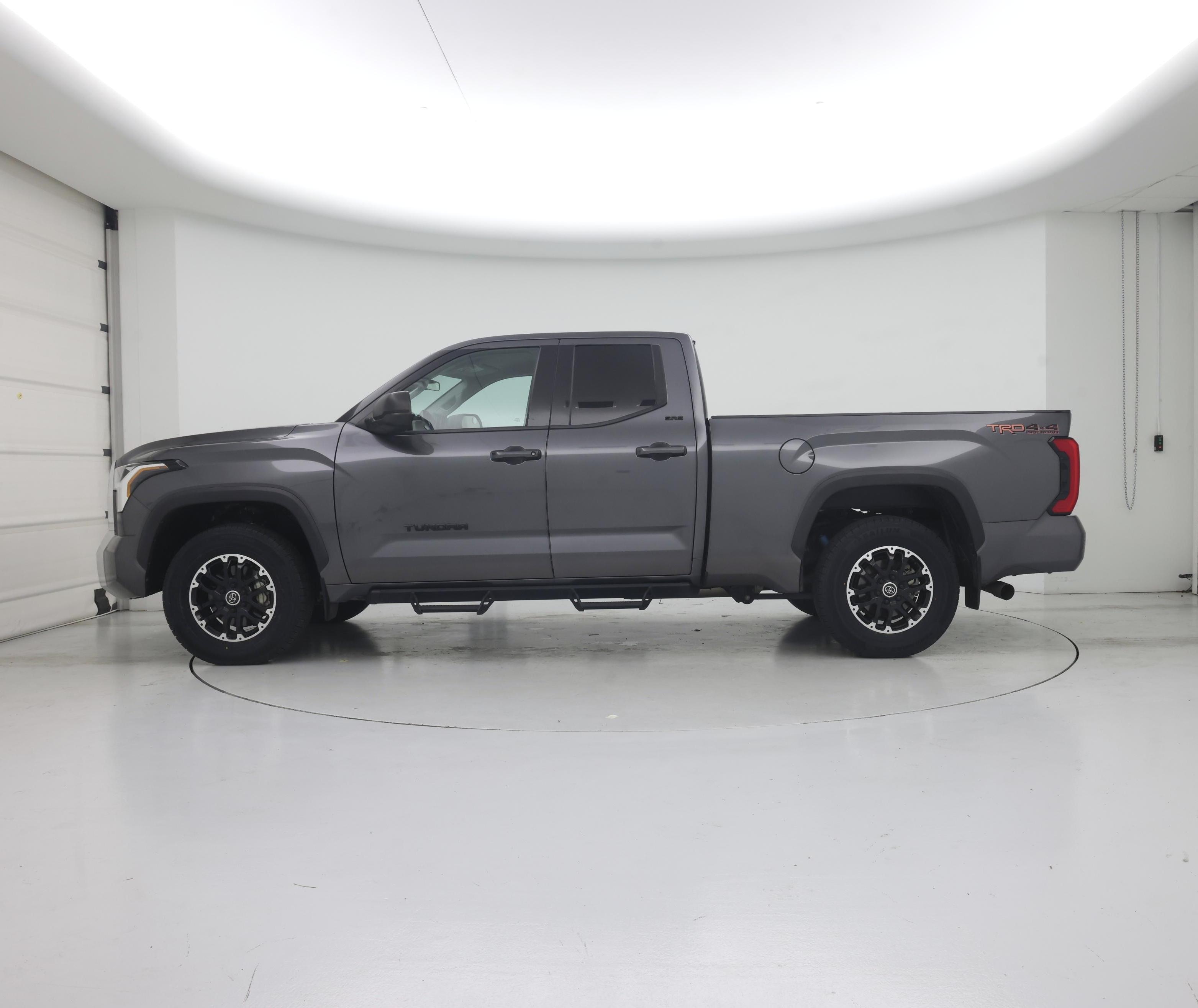 Thumbnail: 2023 Toyota Tundra - 3