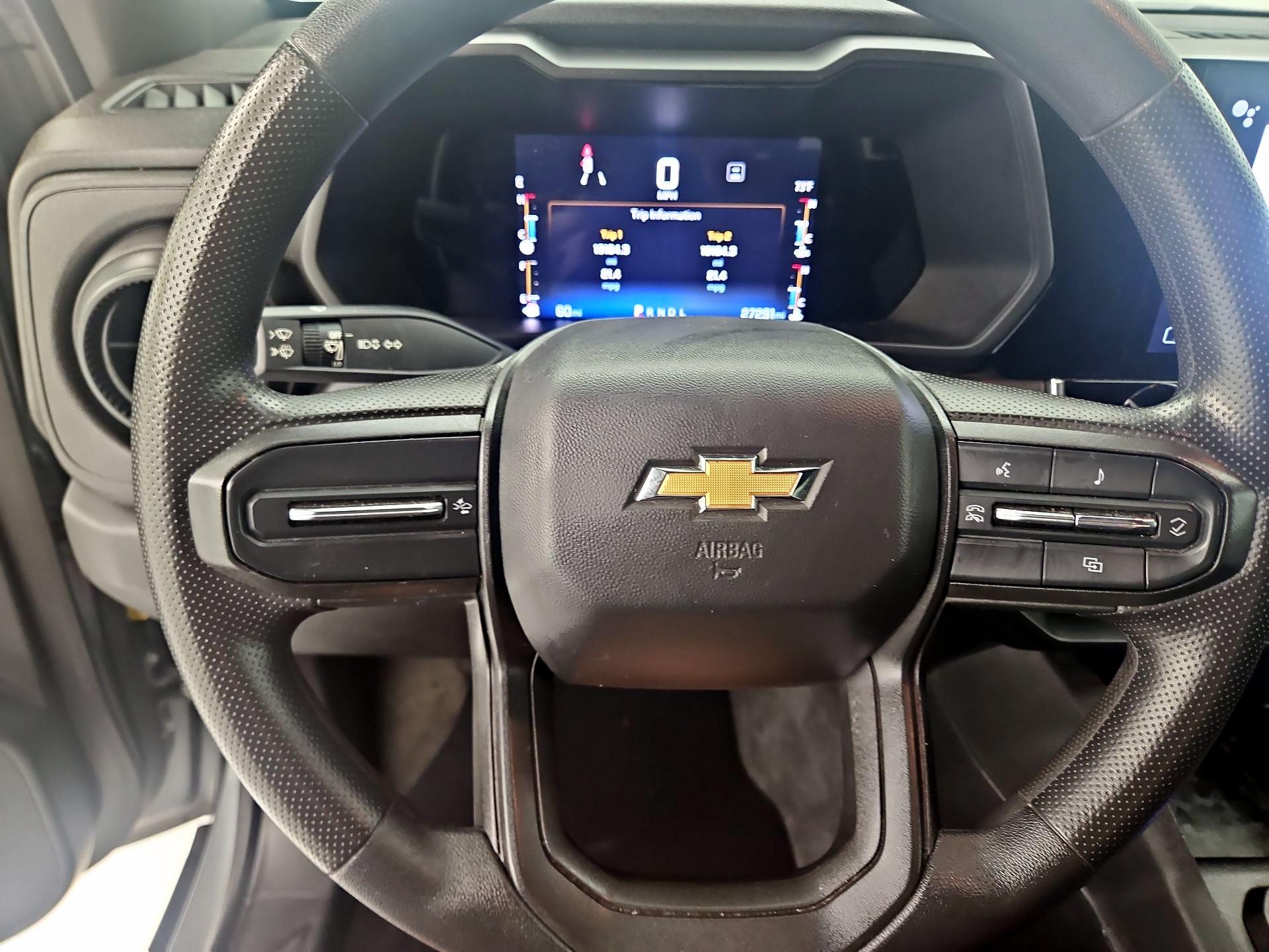 Thumbnail: 2023 Chevrolet Colorado - 10