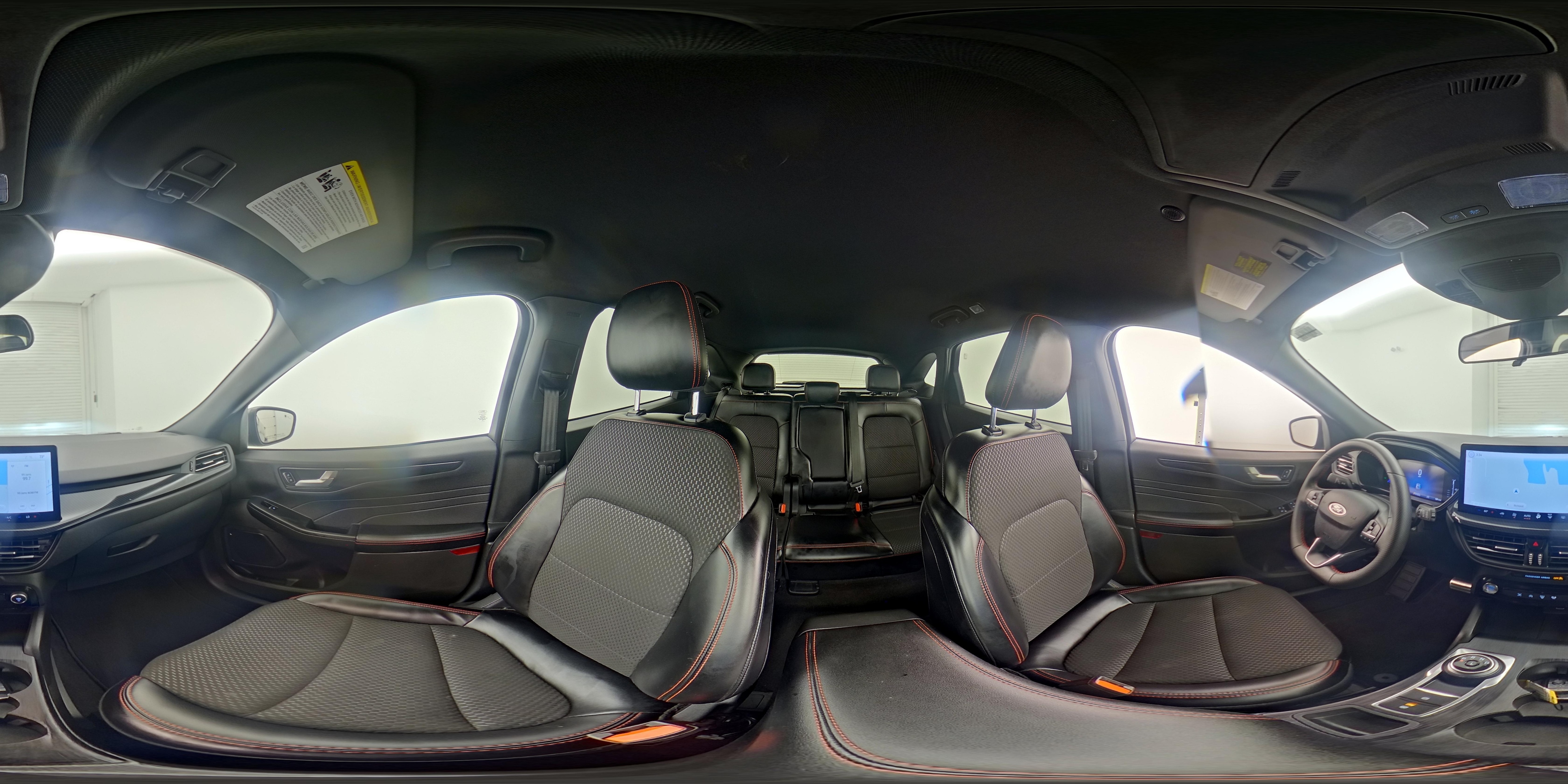 2024 Ford Escape ST-Line - Photo 25
