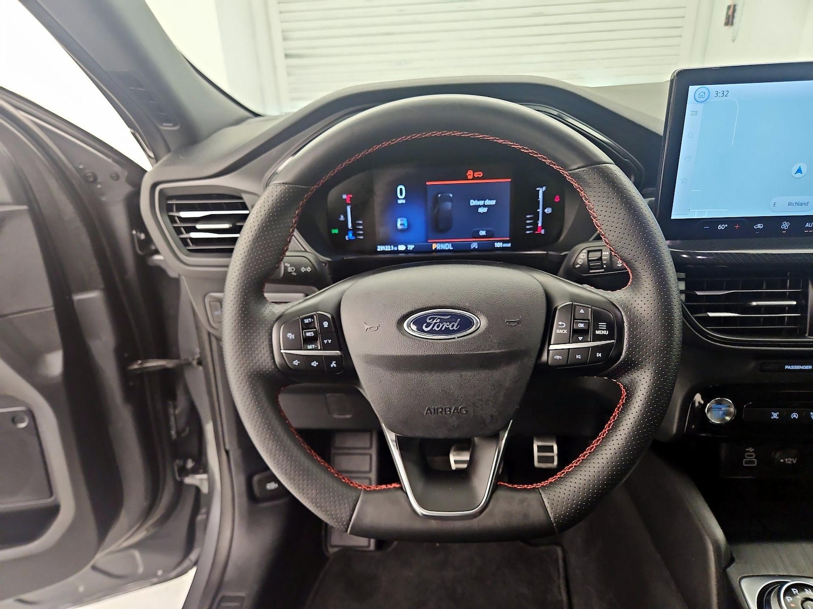 2024 Ford Escape ST-Line - Photo 11