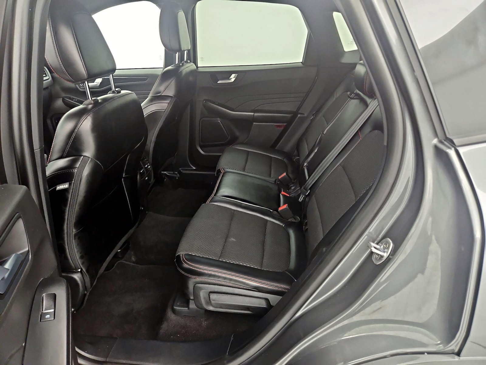 2024 Ford Escape ST-Line - Photo 21