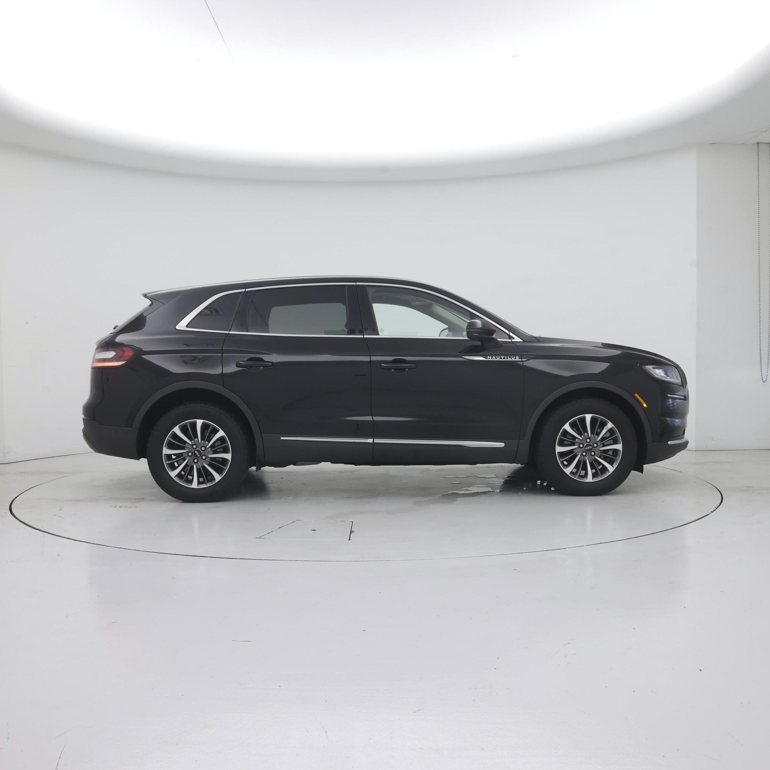 Thumbnail: 2022 Lincoln Nautilus - 7