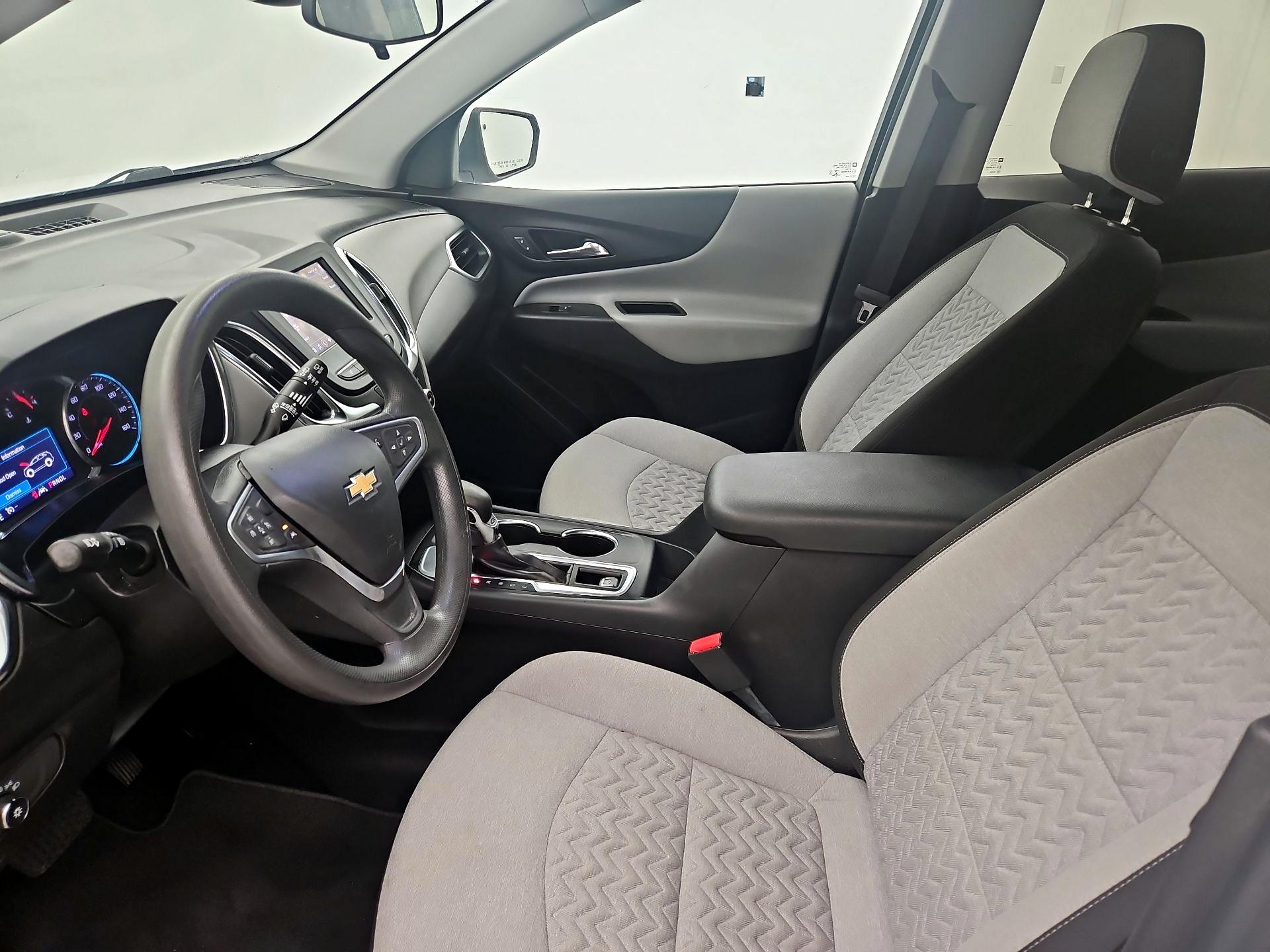 Thumbnail: 2022 Chevrolet Equinox - 11