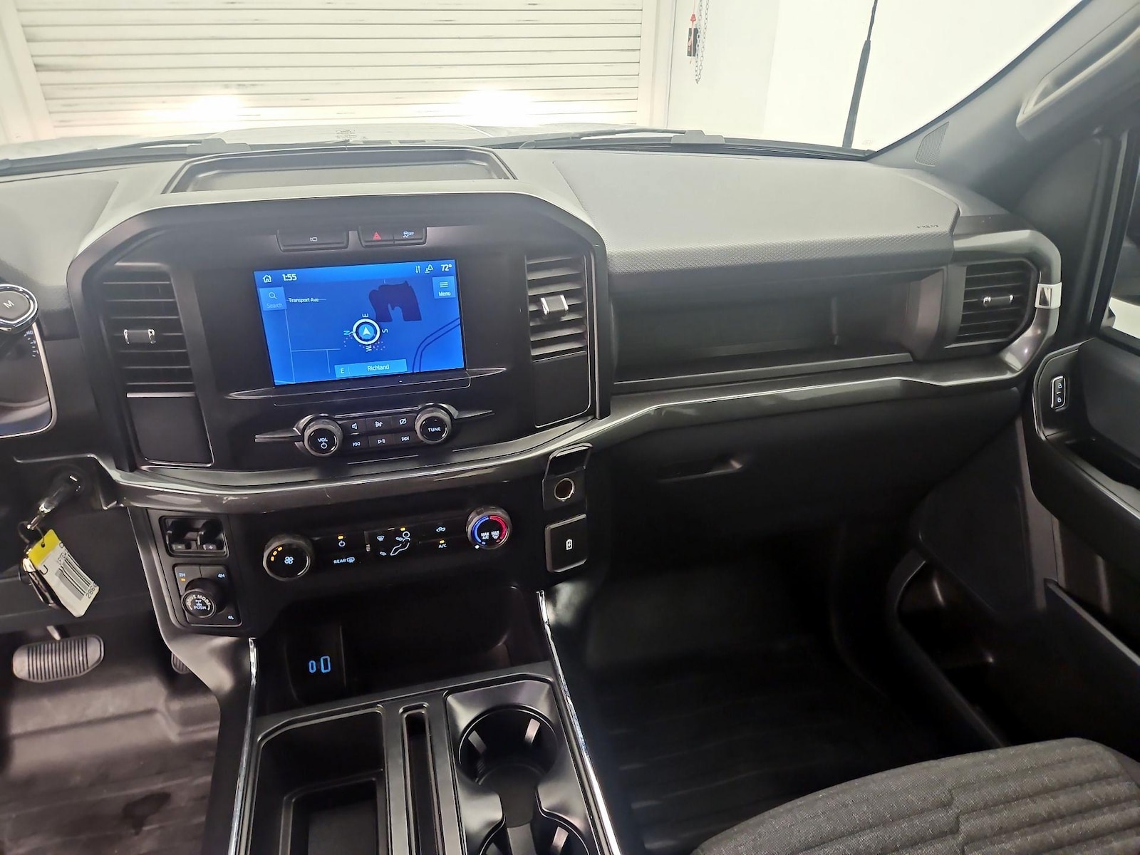 2023 Ford F-150 XL - Photo 10