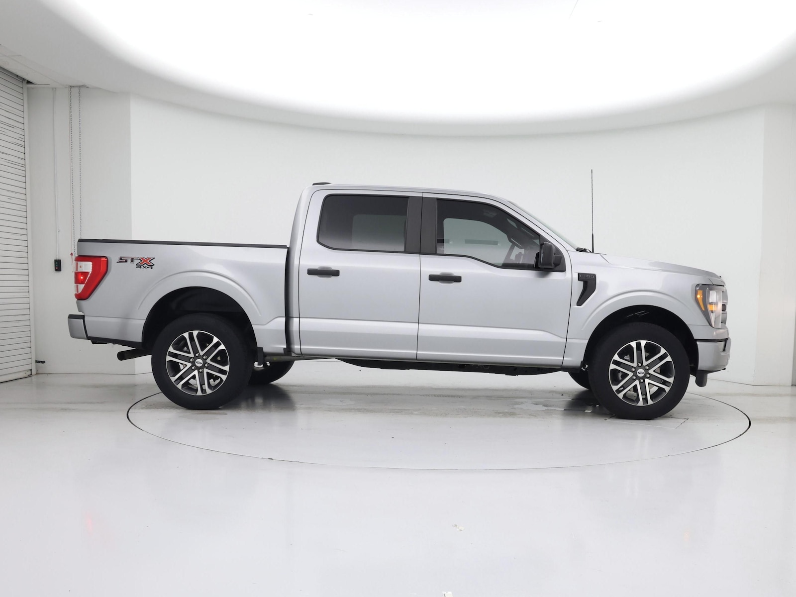 2023 Ford F-150 XL - Photo 8