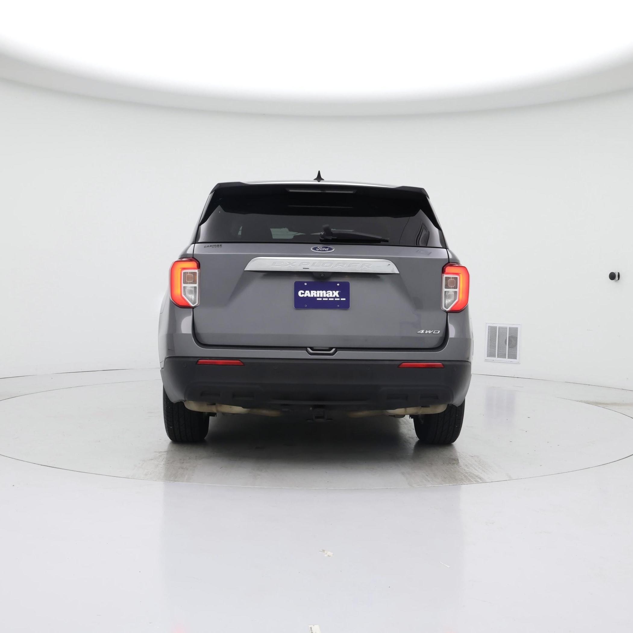 Thumbnail: 2022 Ford Explorer - 6